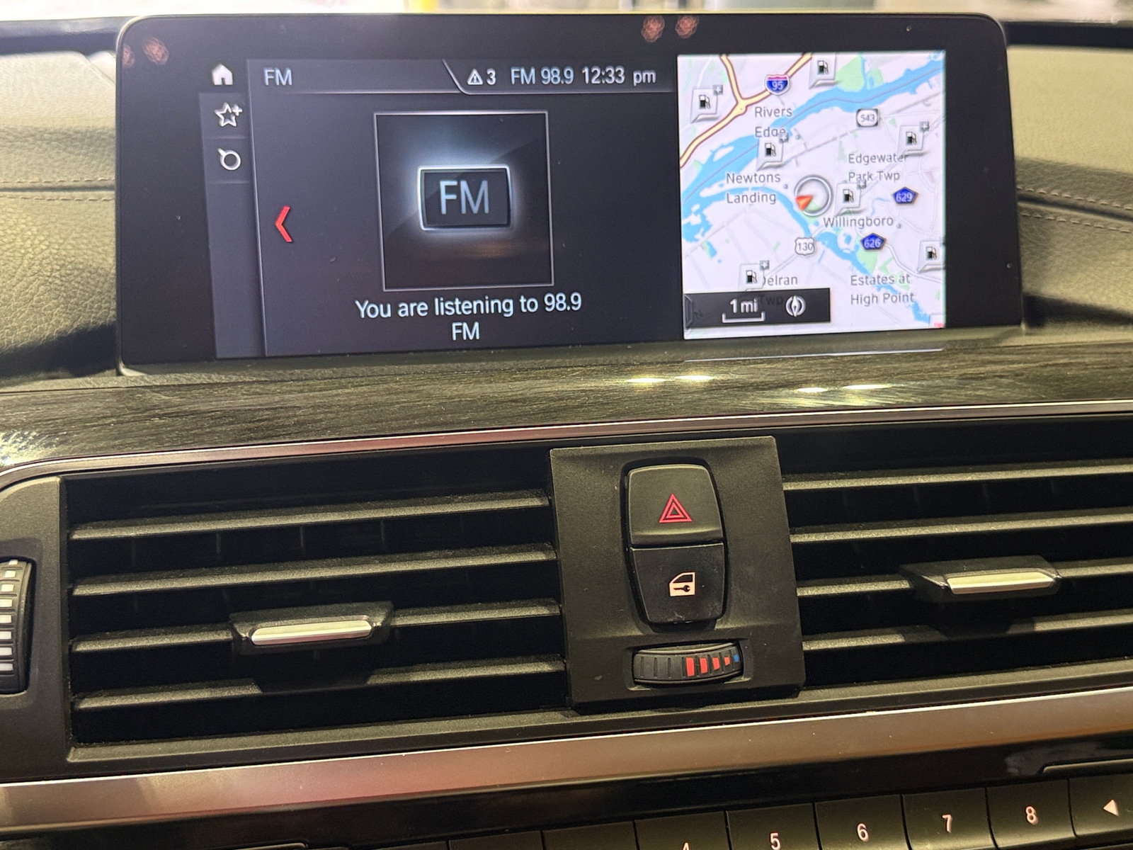 Thumbnail: 2018 BMW 3 Series - 3