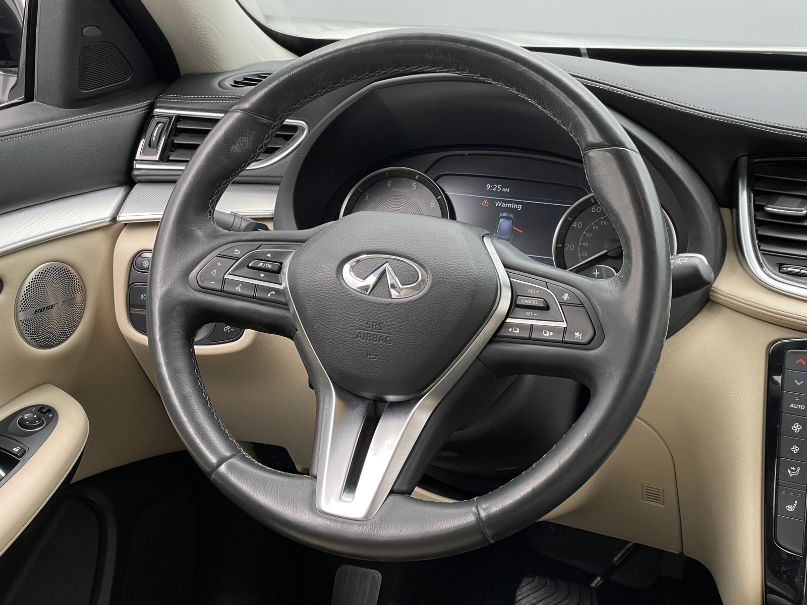 Thumbnail: 2019 INFINITI QX50 - 4
