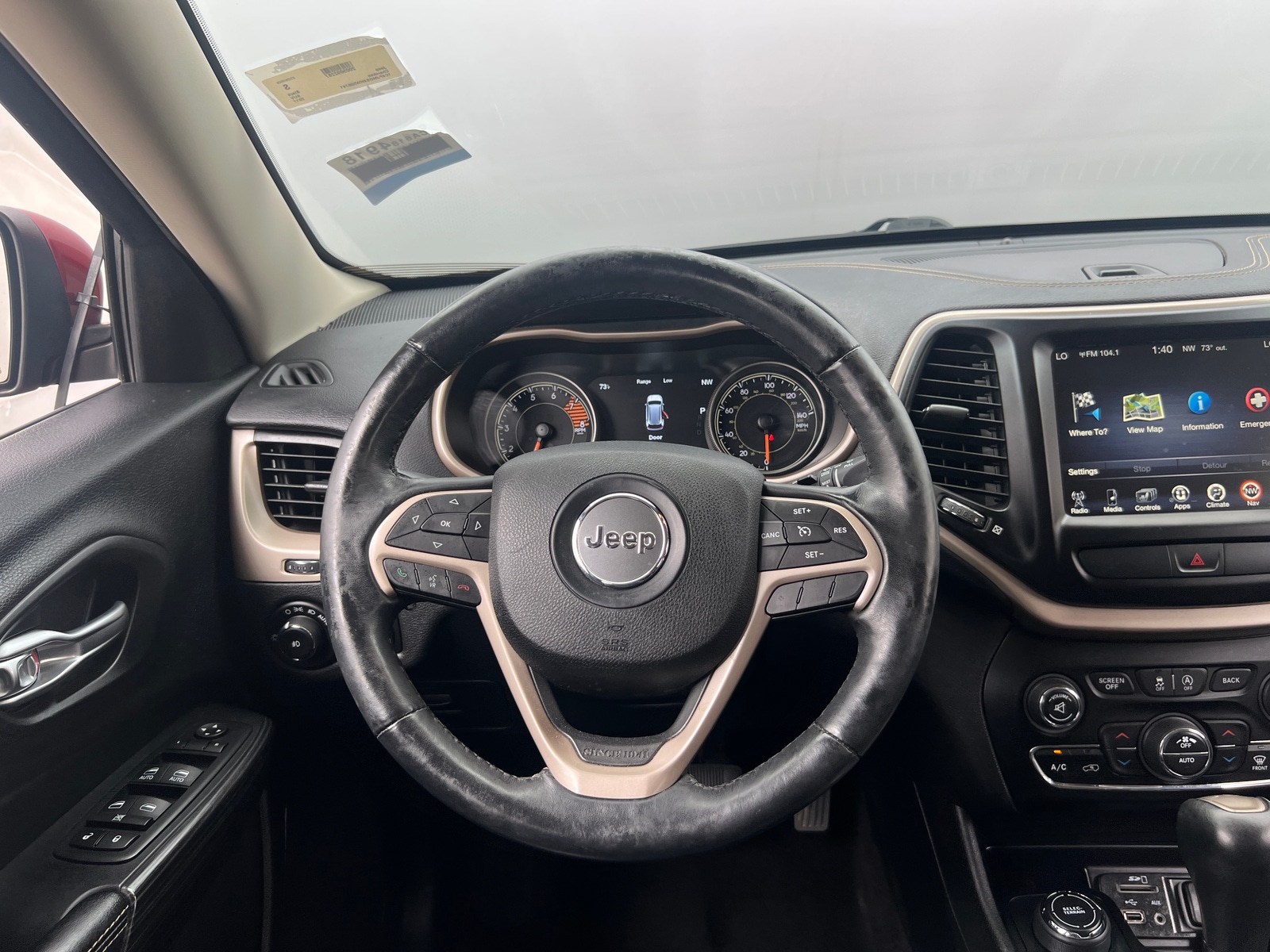 Thumbnail: 2017 Jeep Cherokee - 4