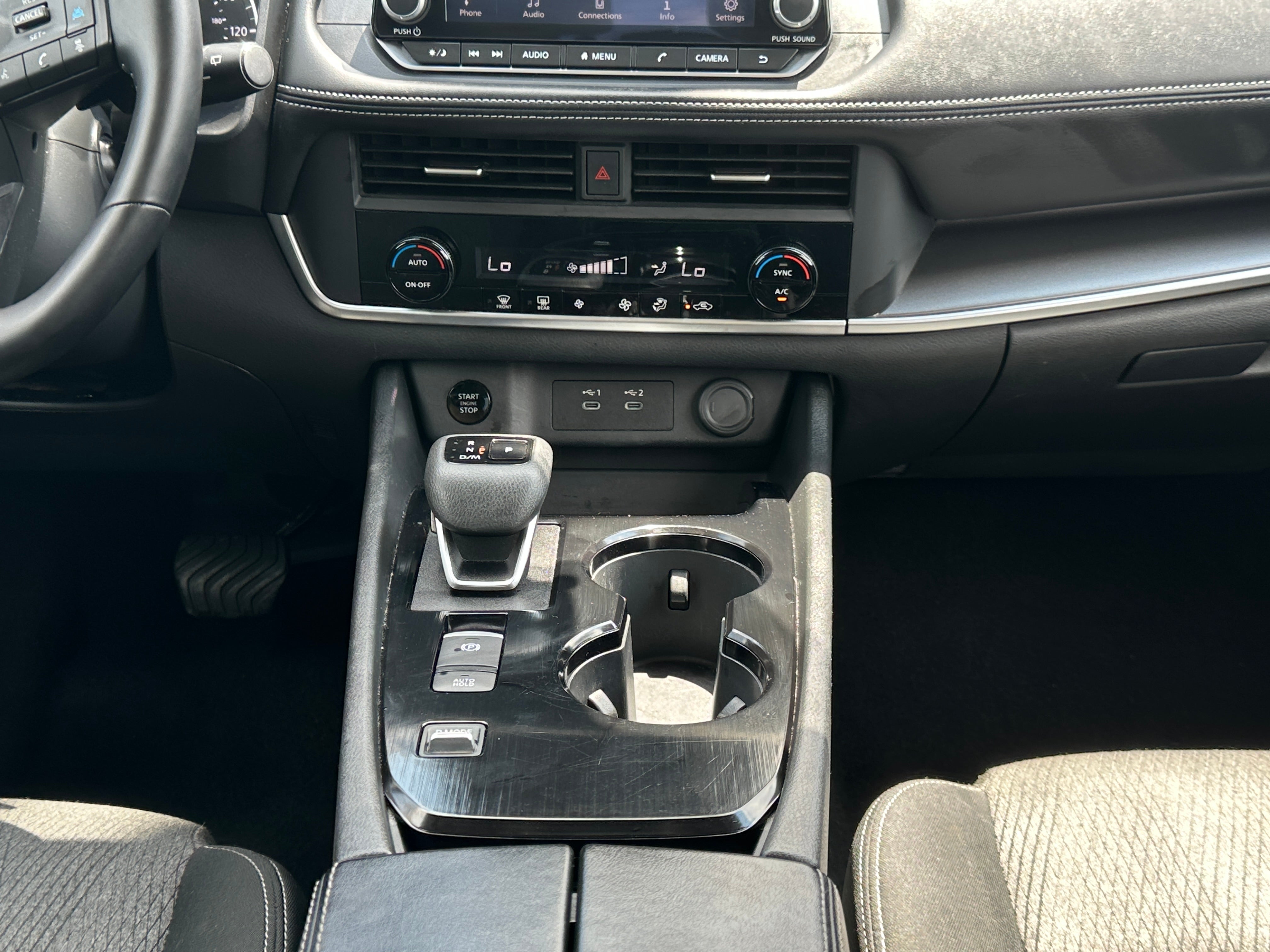 2025 Nissan Rogue SV - Photo 5