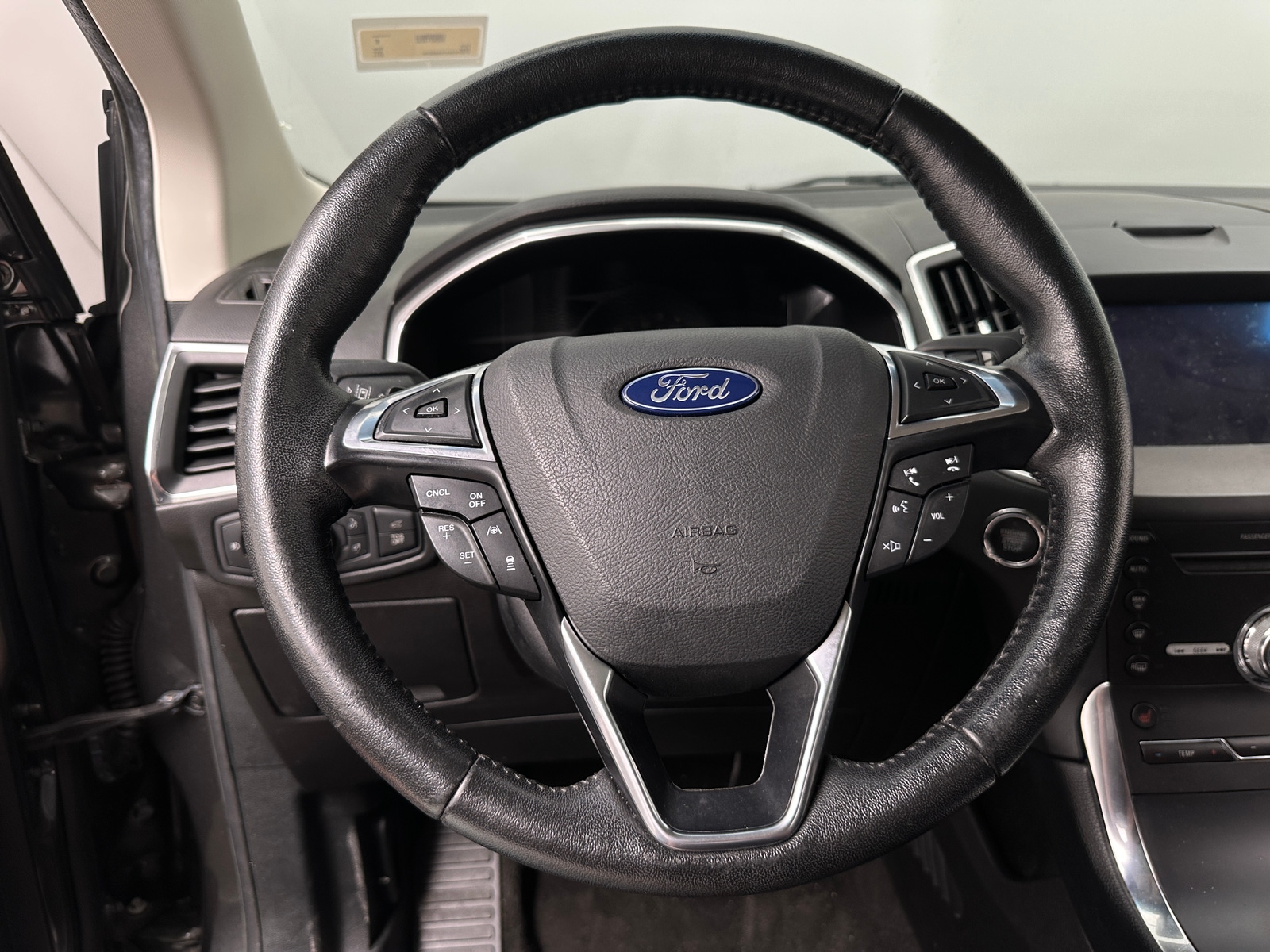 Thumbnail: 2019 Ford Edge - 4