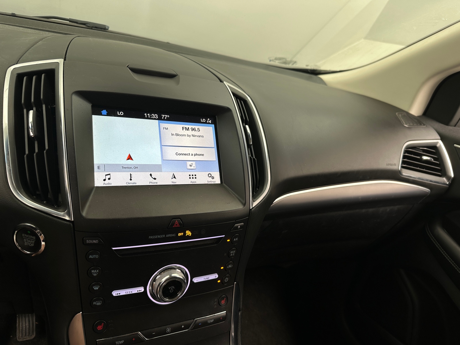 Thumbnail: 2019 Ford Edge - 3
