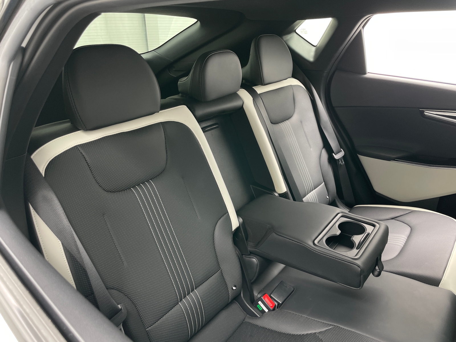 Thumbnail: 2024 Kia EV6 - 5