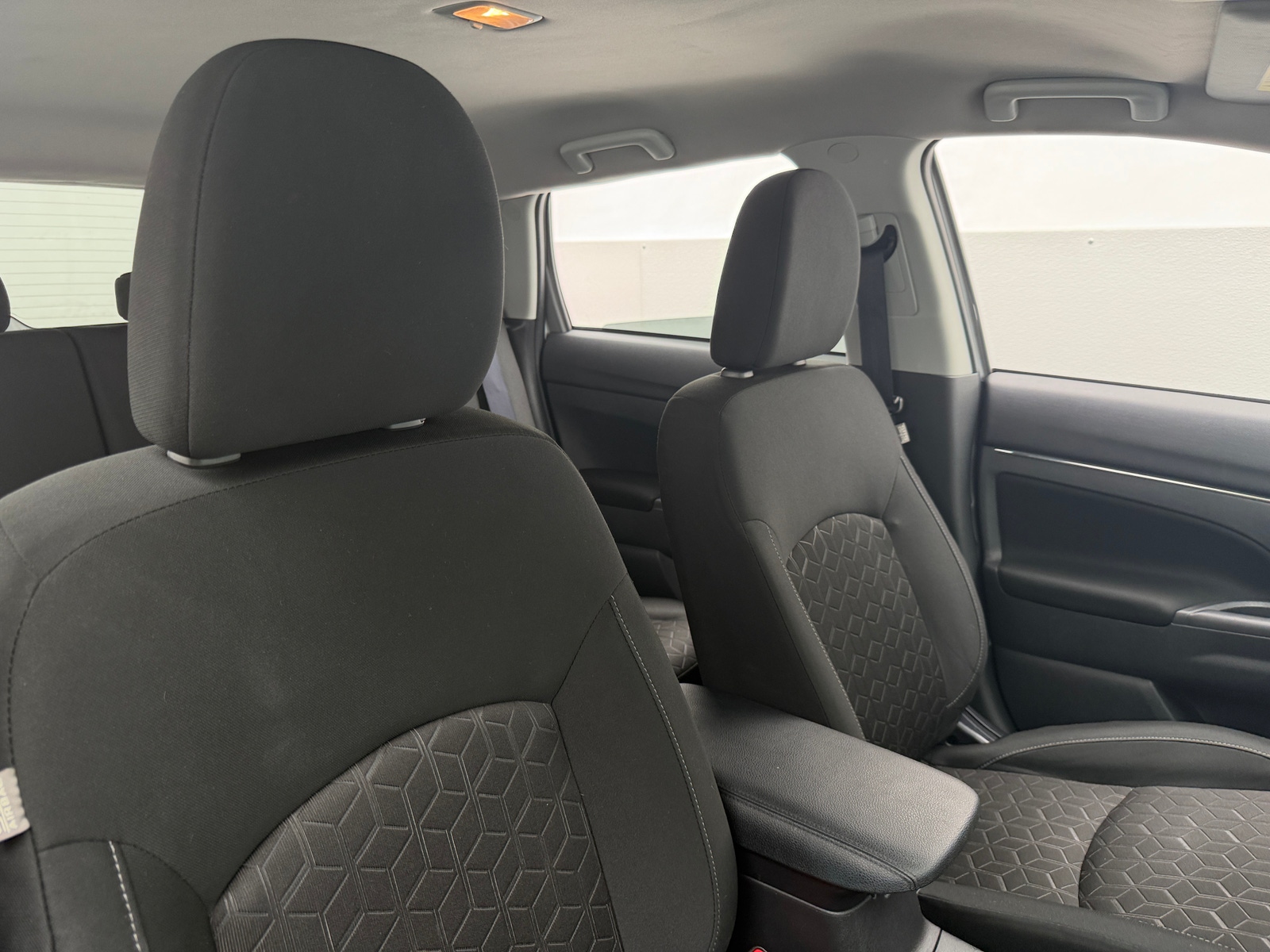 Thumbnail: 2026 Mitsubishi Outlander Sport - 2
