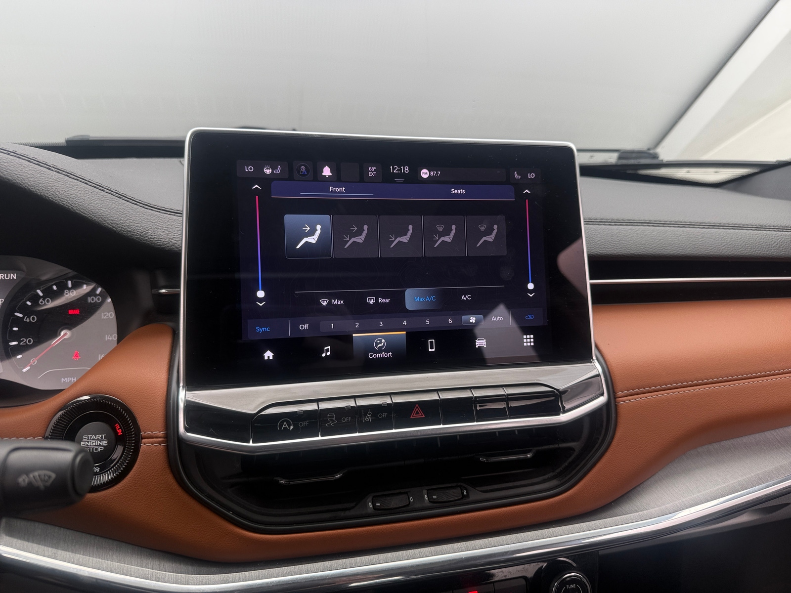 Thumbnail: 2023 Jeep Compass - 3