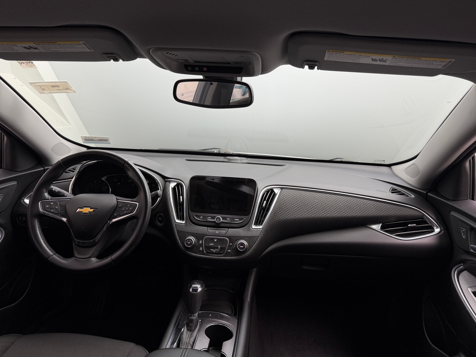 Thumbnail: 2018 Chevrolet Malibu - 3