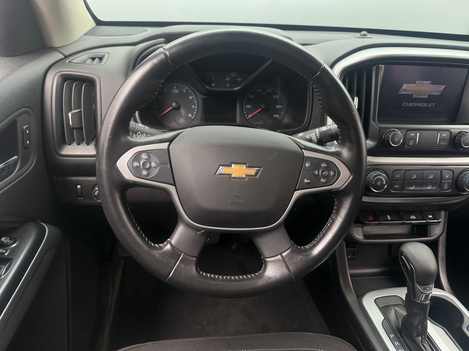 Thumbnail: 2022 Chevrolet Colorado - 5