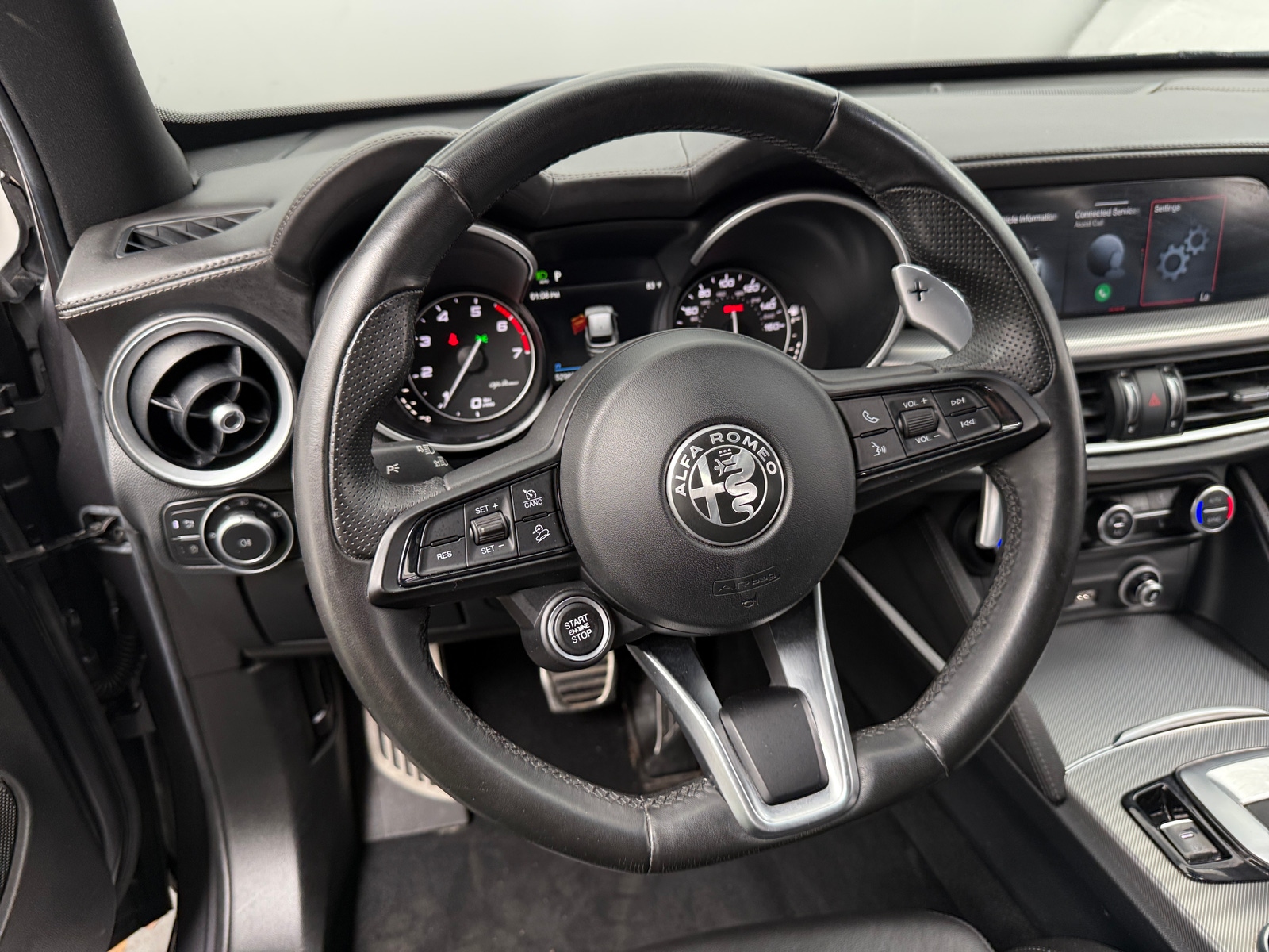 Thumbnail: 2021 Alfa Romeo Stelvio - 4