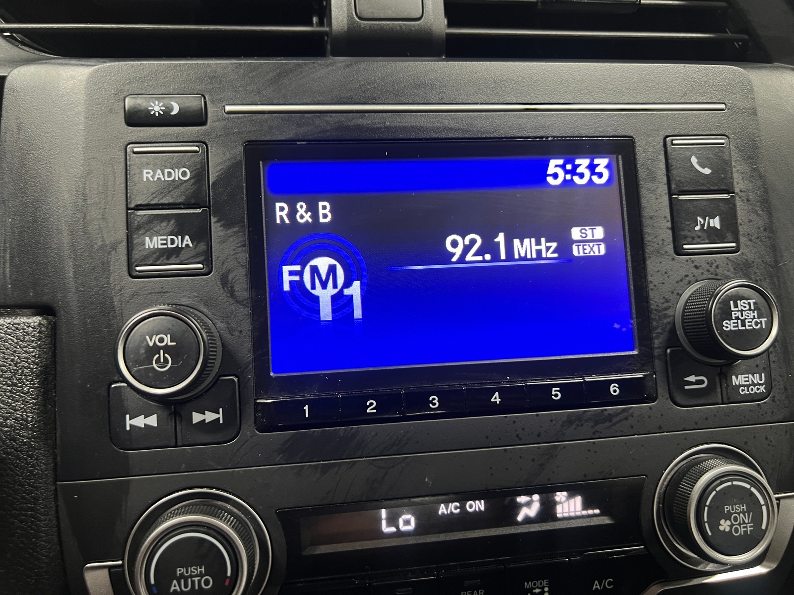 Thumbnail: 2016 Honda Civic - 4