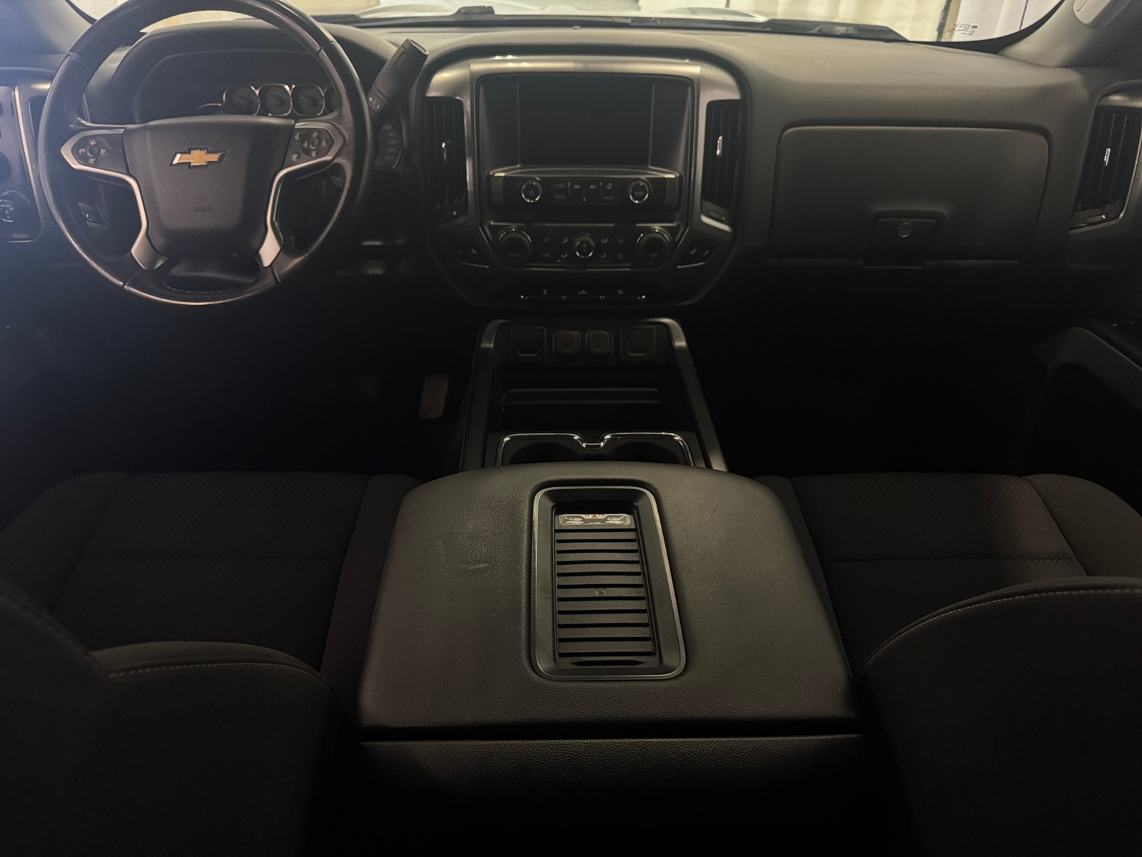Thumbnail: 2018 Chevrolet Silverado 1500 - 3