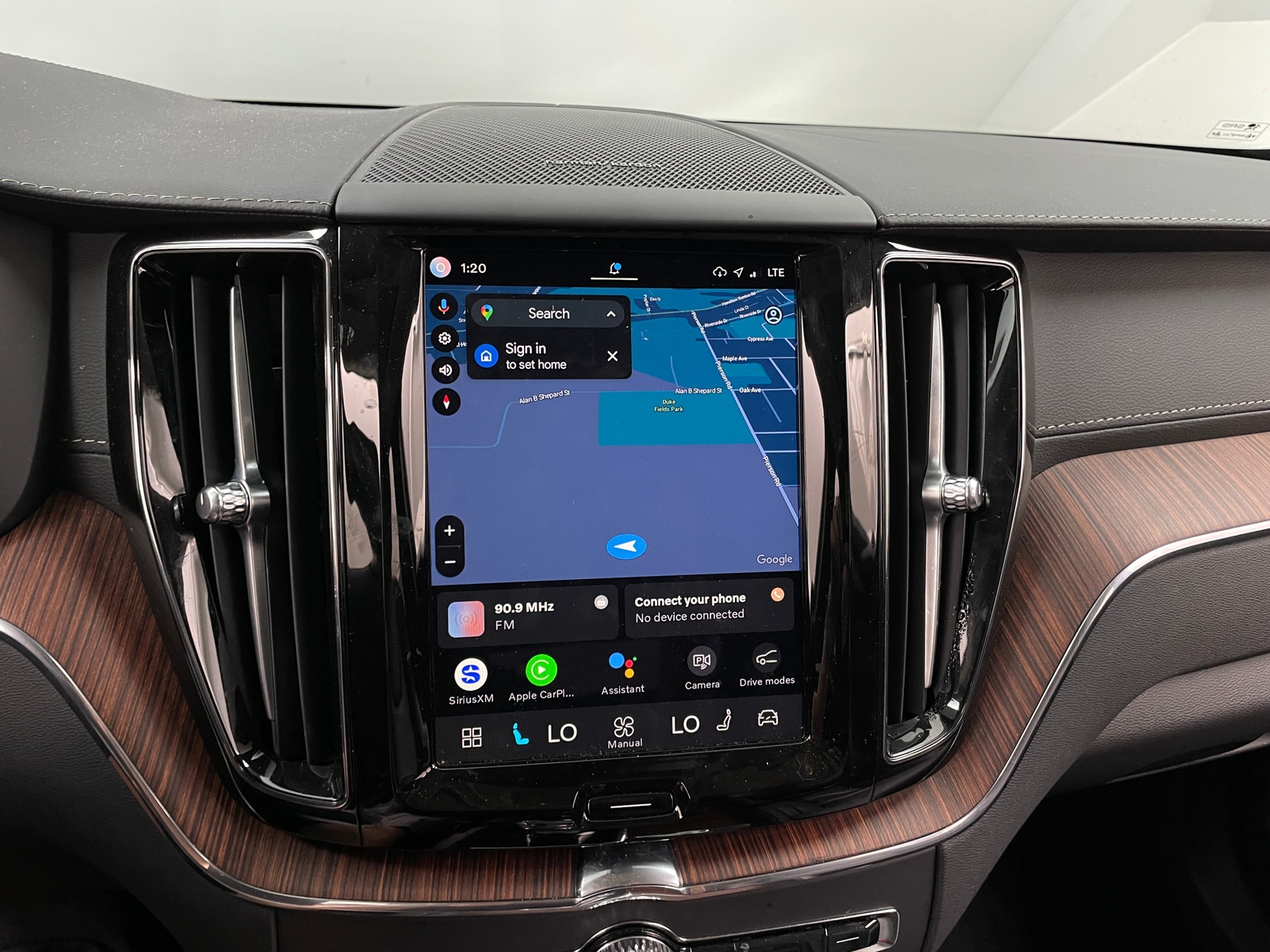 Thumbnail: 2024 Volvo XC60 - 3