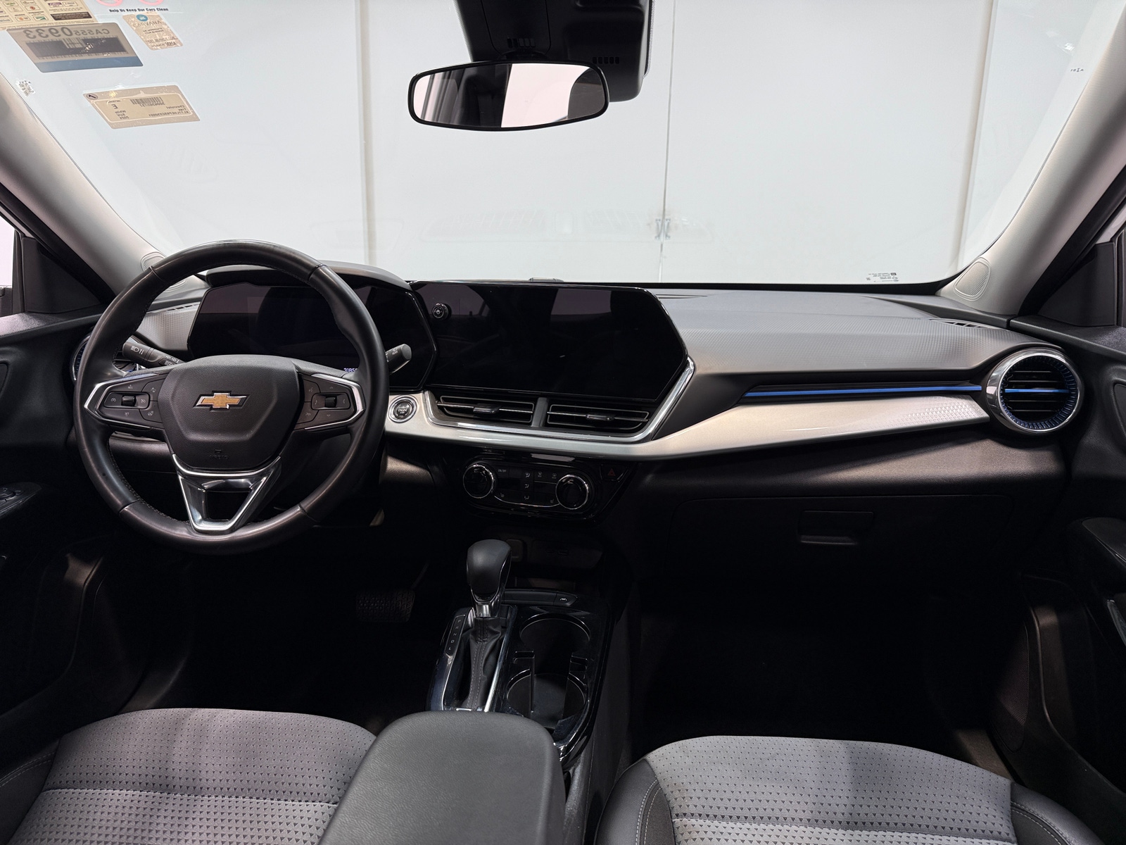 Thumbnail: 2025 Chevrolet Trax - 2