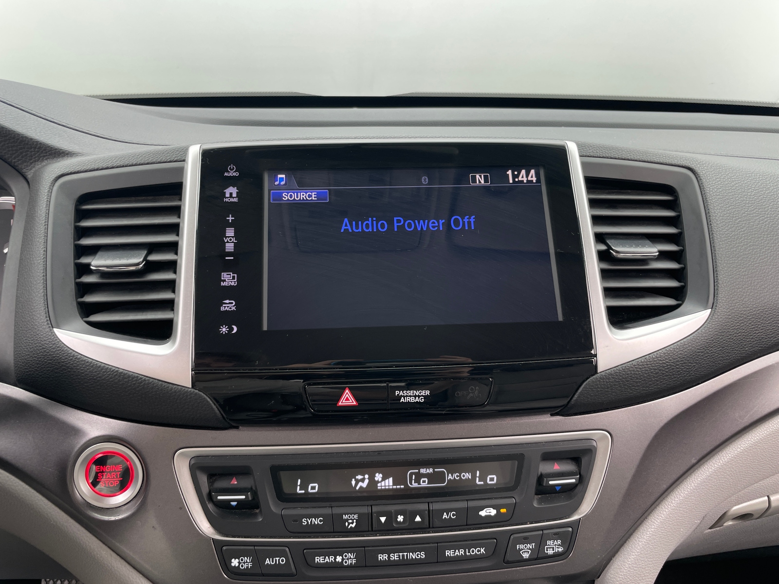 Thumbnail: 2018 Honda Pilot - 4