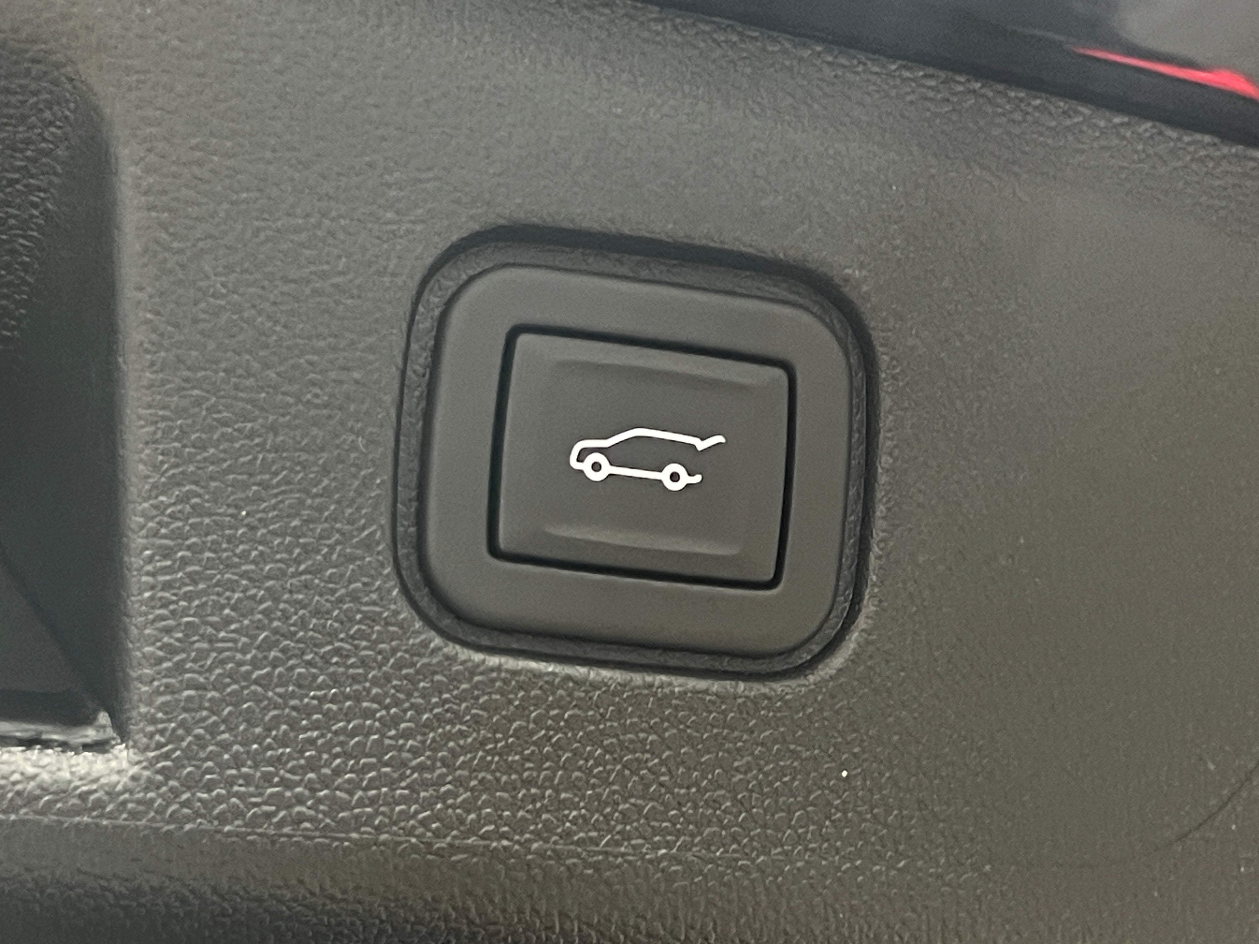 Used 2024 Chevrolet Blazer EV LT with VIN 3GNKDBRJ4RS228343 for sale in Oak Creek, WI