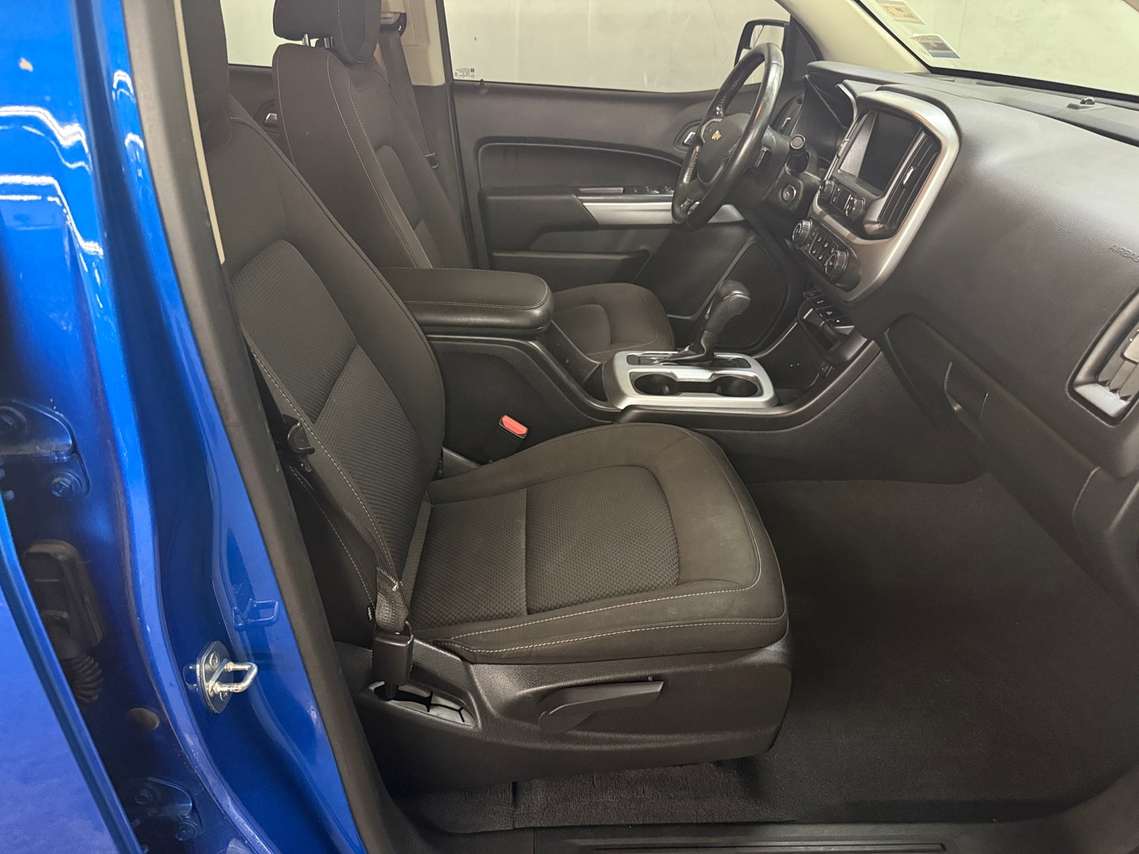 Thumbnail: 2021 Chevrolet Colorado - 2