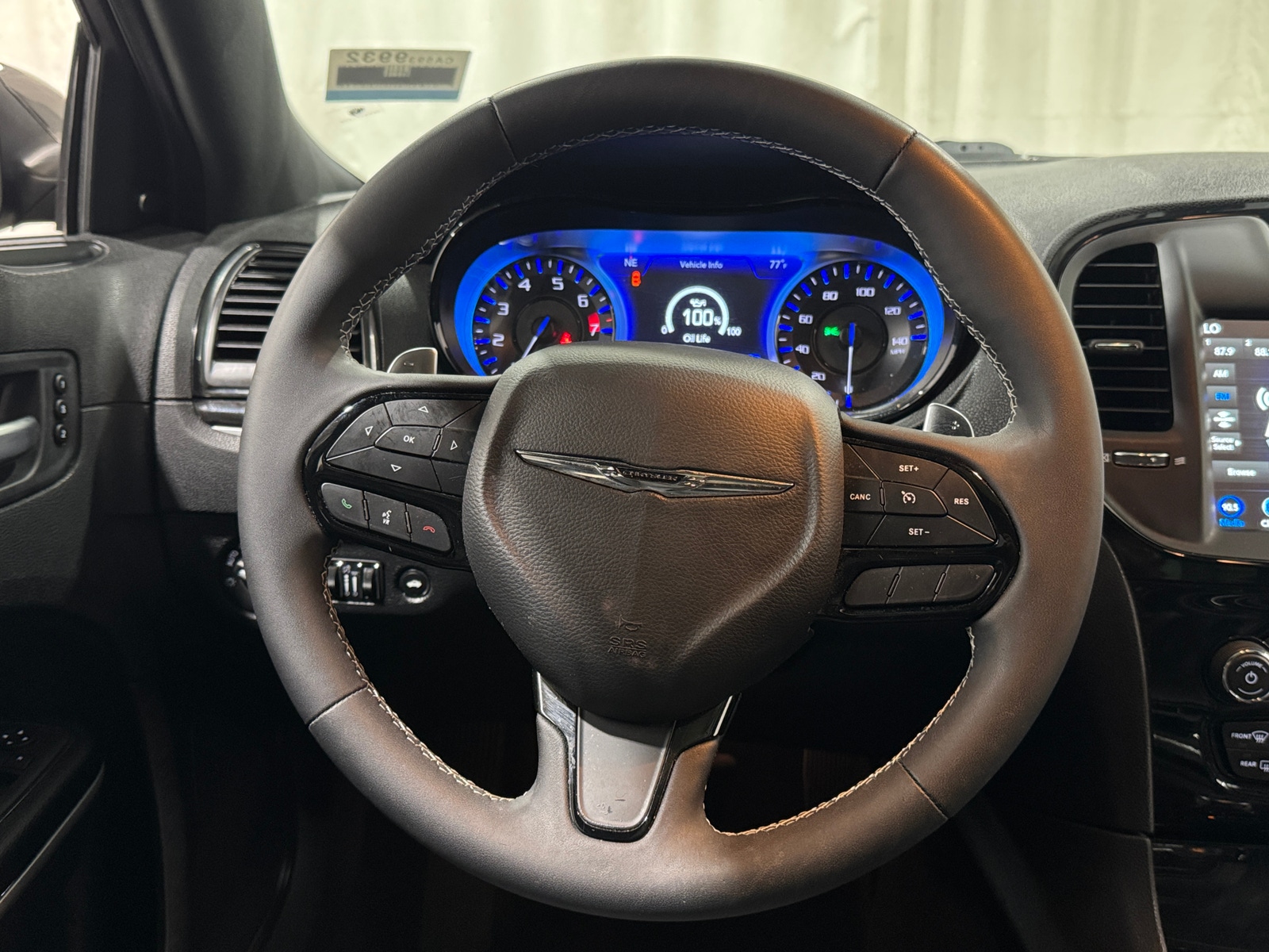 Thumbnail: 2023 Chrysler 300 - 4