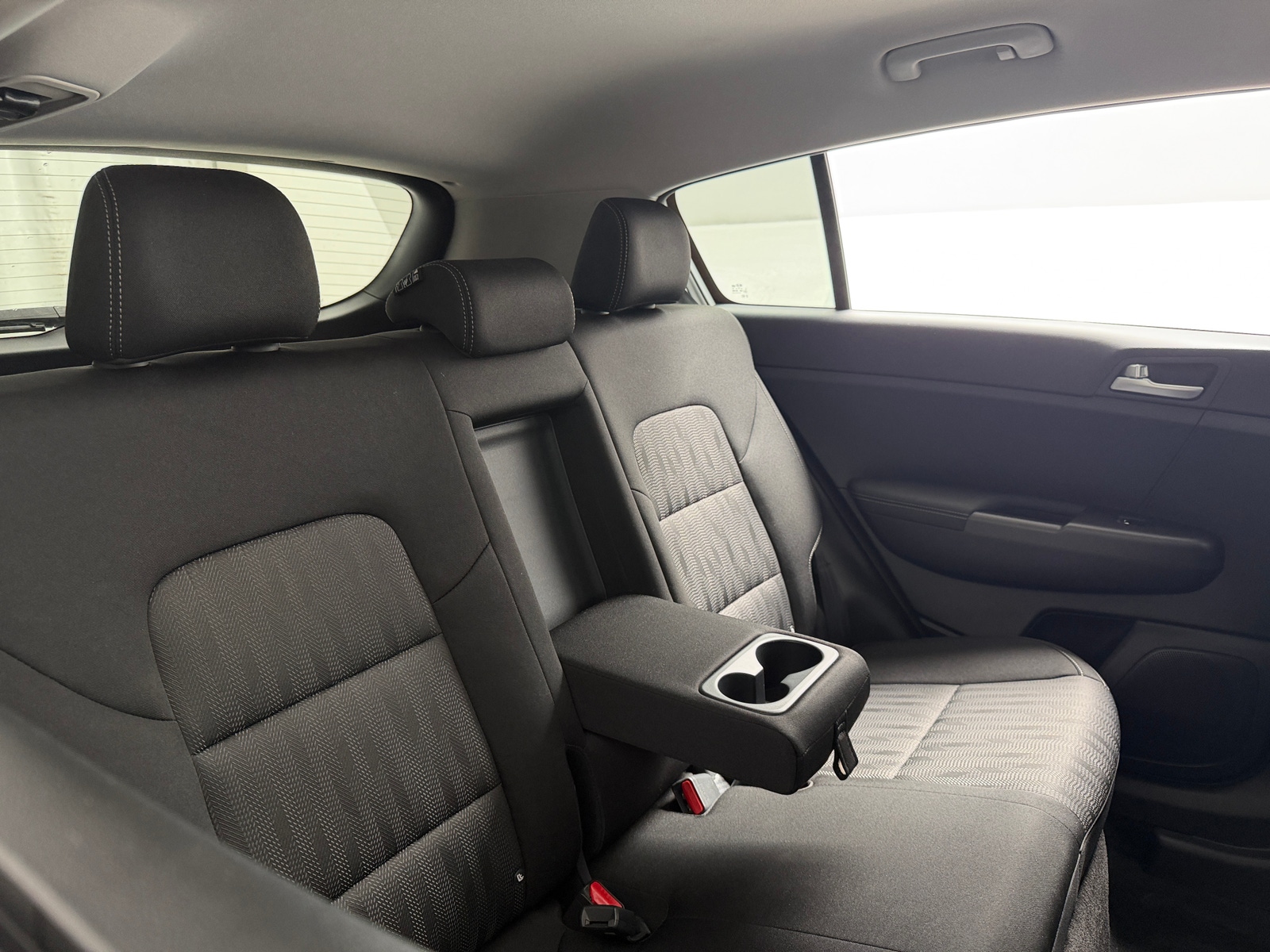 Thumbnail: 2020 Kia Sportage - 6