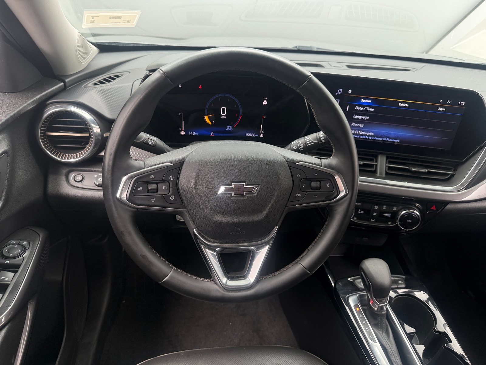 Thumbnail: 2025 Chevrolet Trax - 4