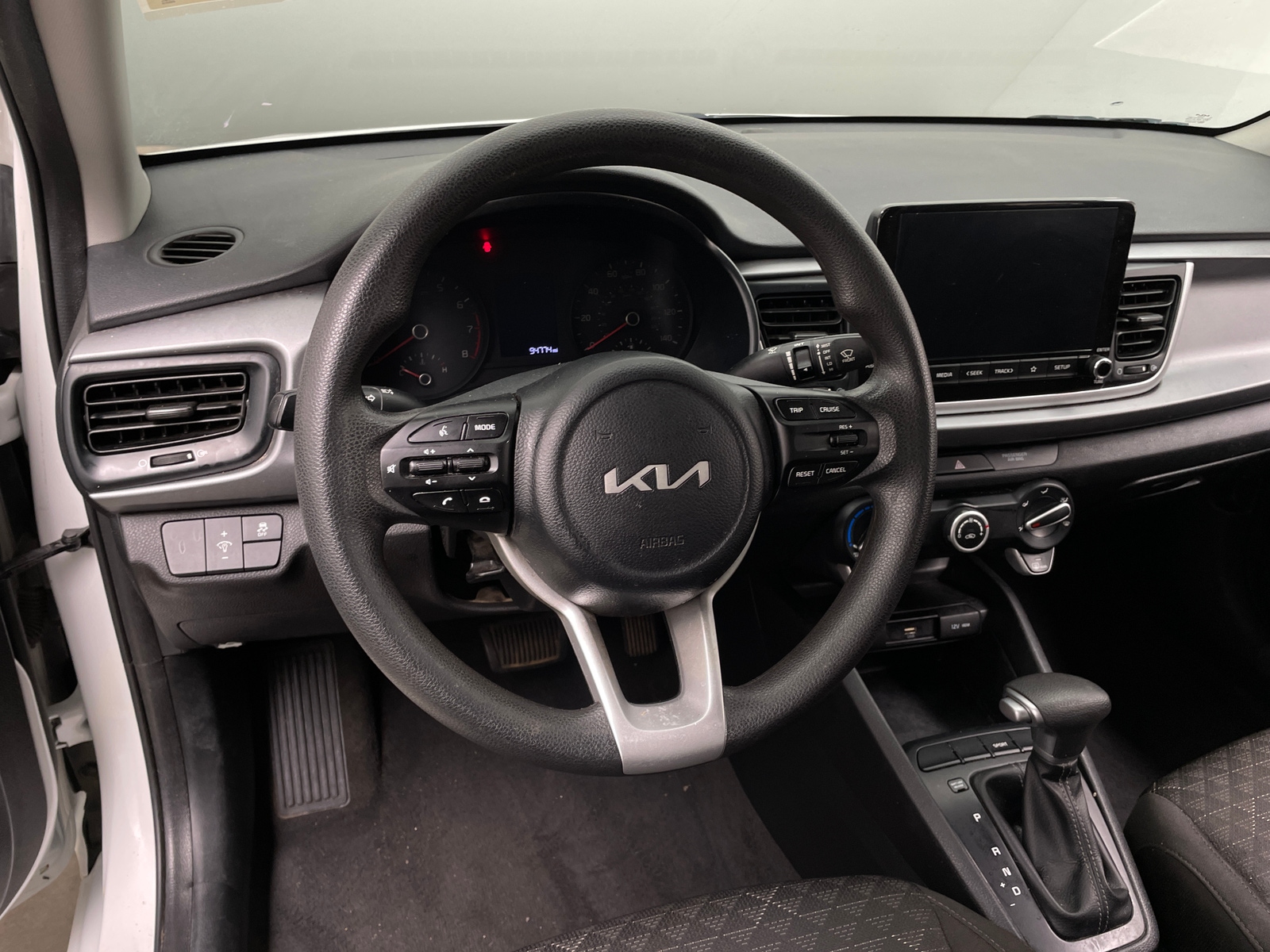 Thumbnail: 2023 Kia Rio - 5