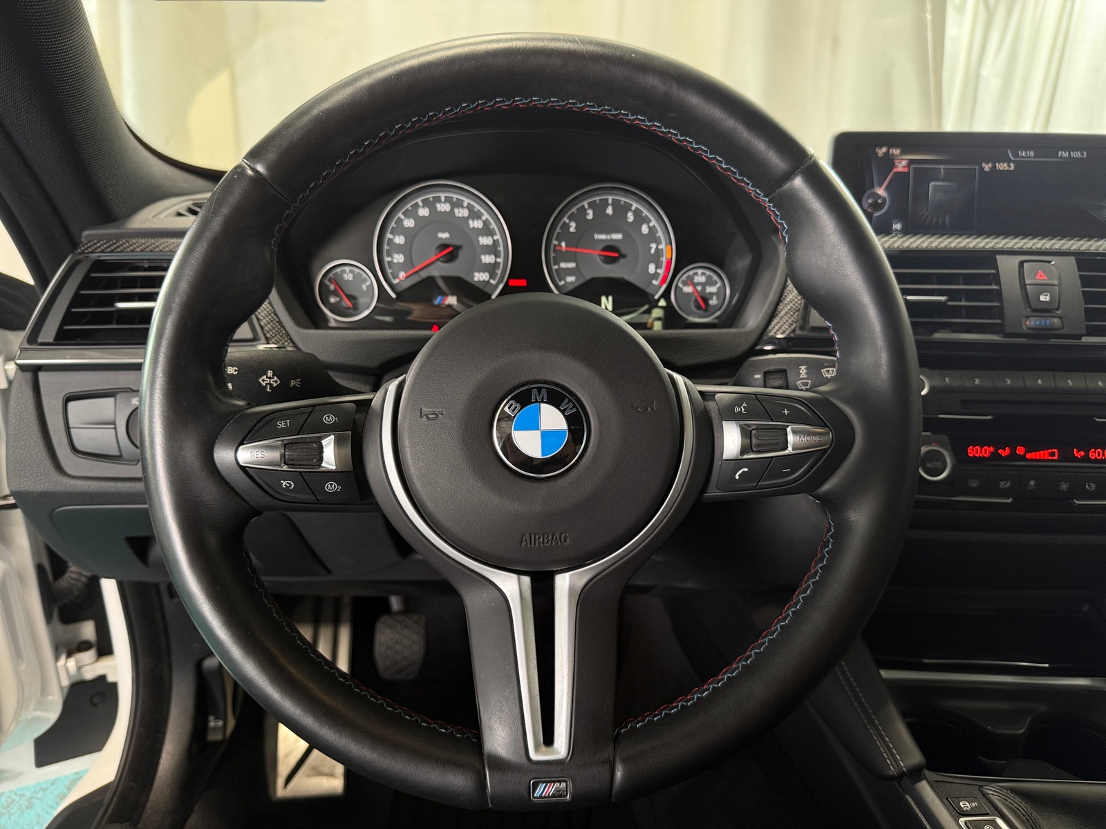 Thumbnail: 2015 BMW M4 - 4