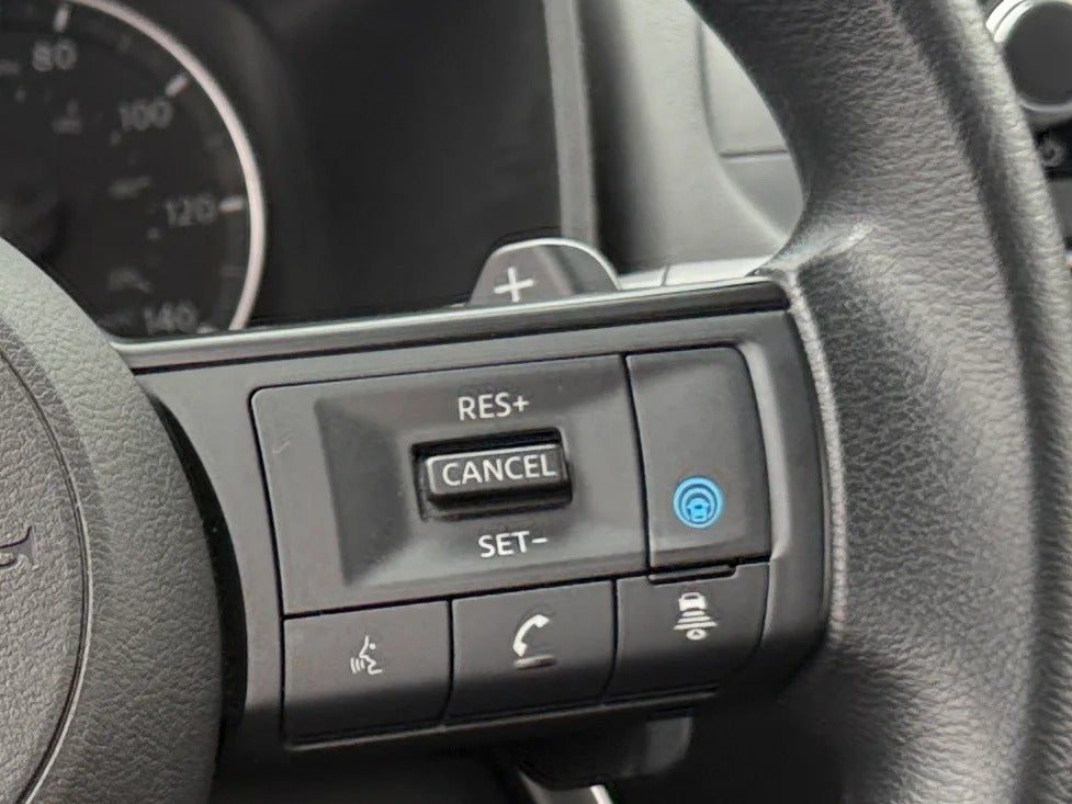 2024 Nissan Rogue SV - Photo 18