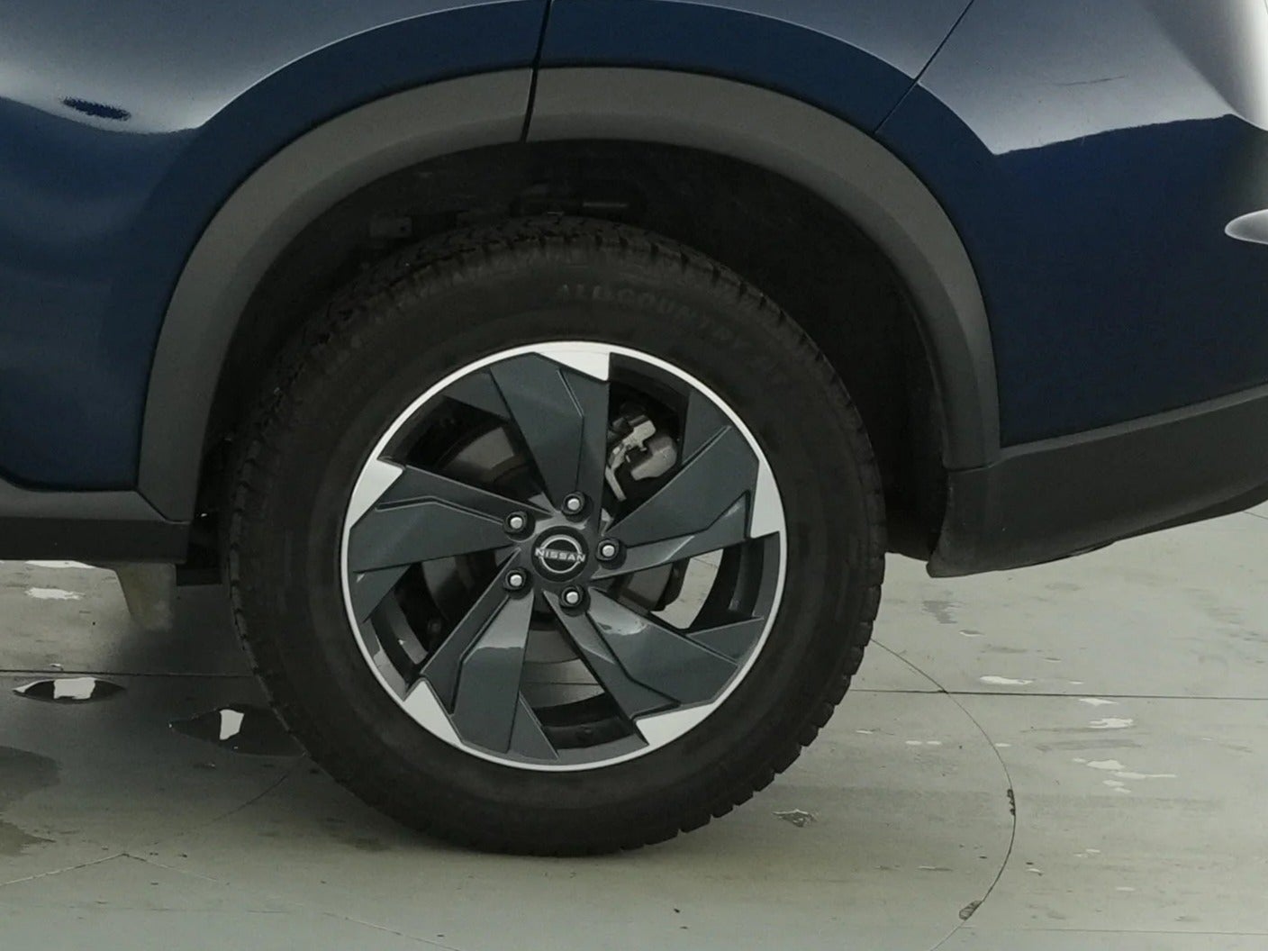 2024 Nissan Rogue SV - Photo 16
