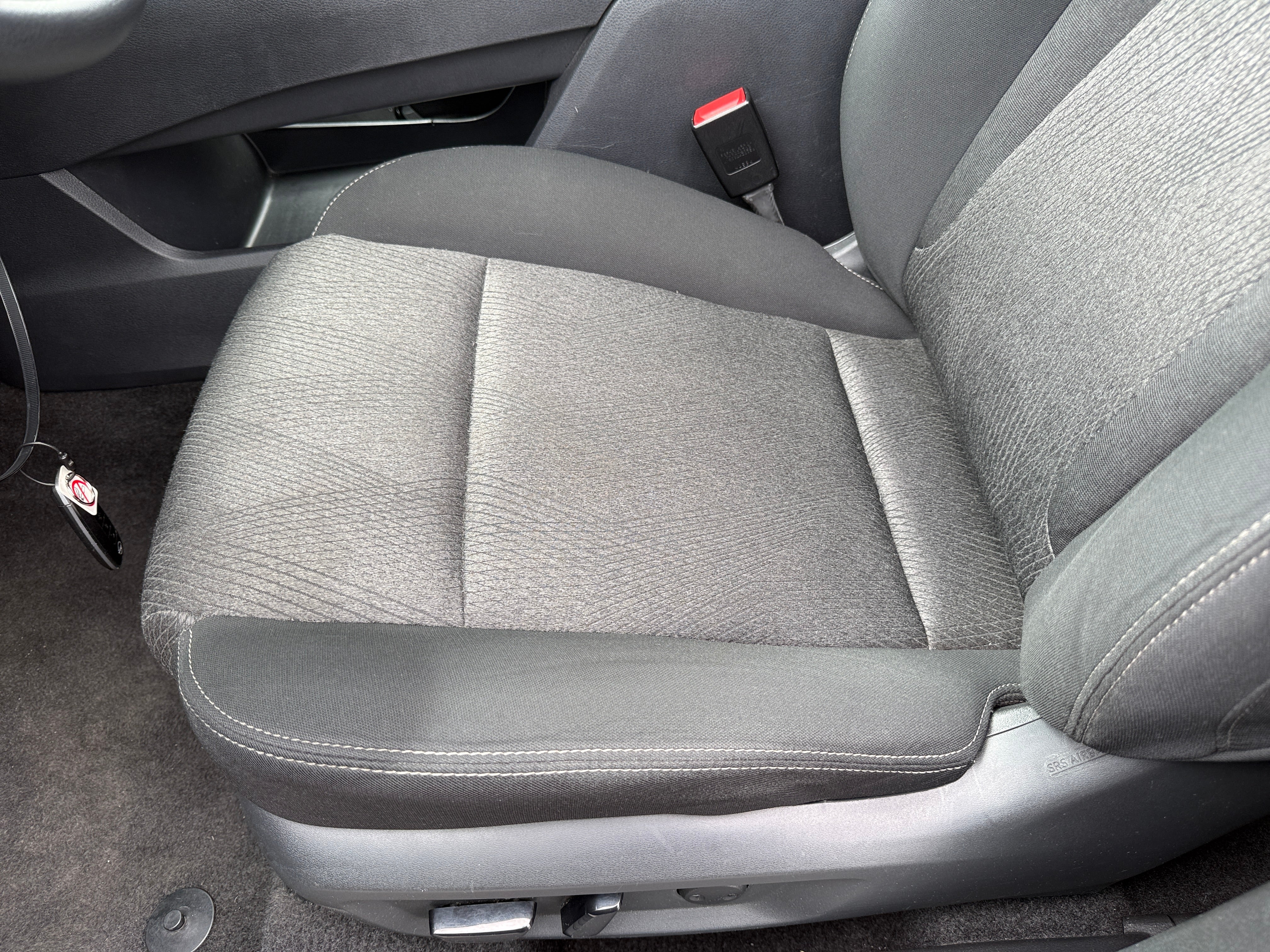 2024 Nissan Rogue SV - Photo 21