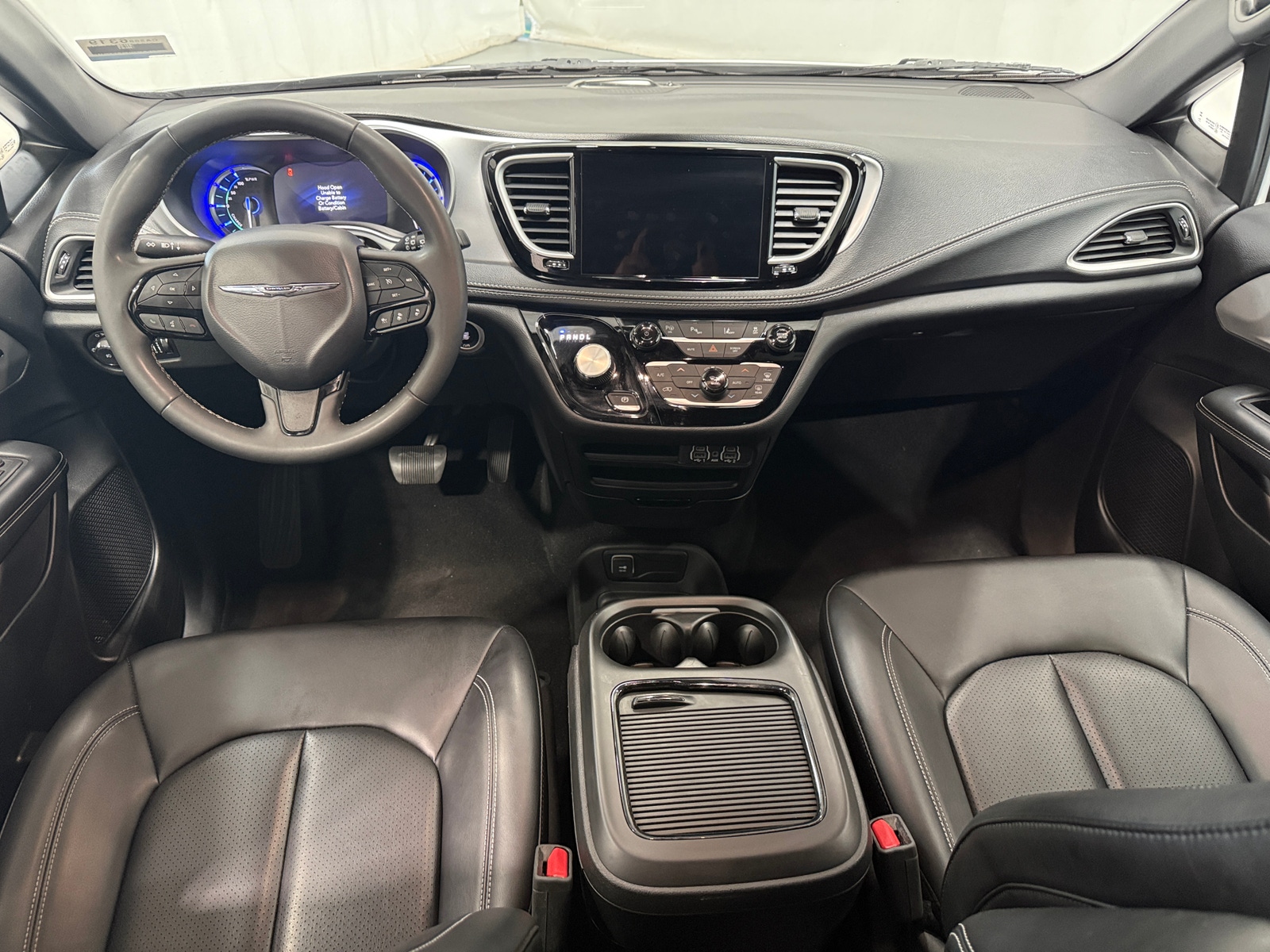 Thumbnail: 2024 Chrysler Pacifica - 2