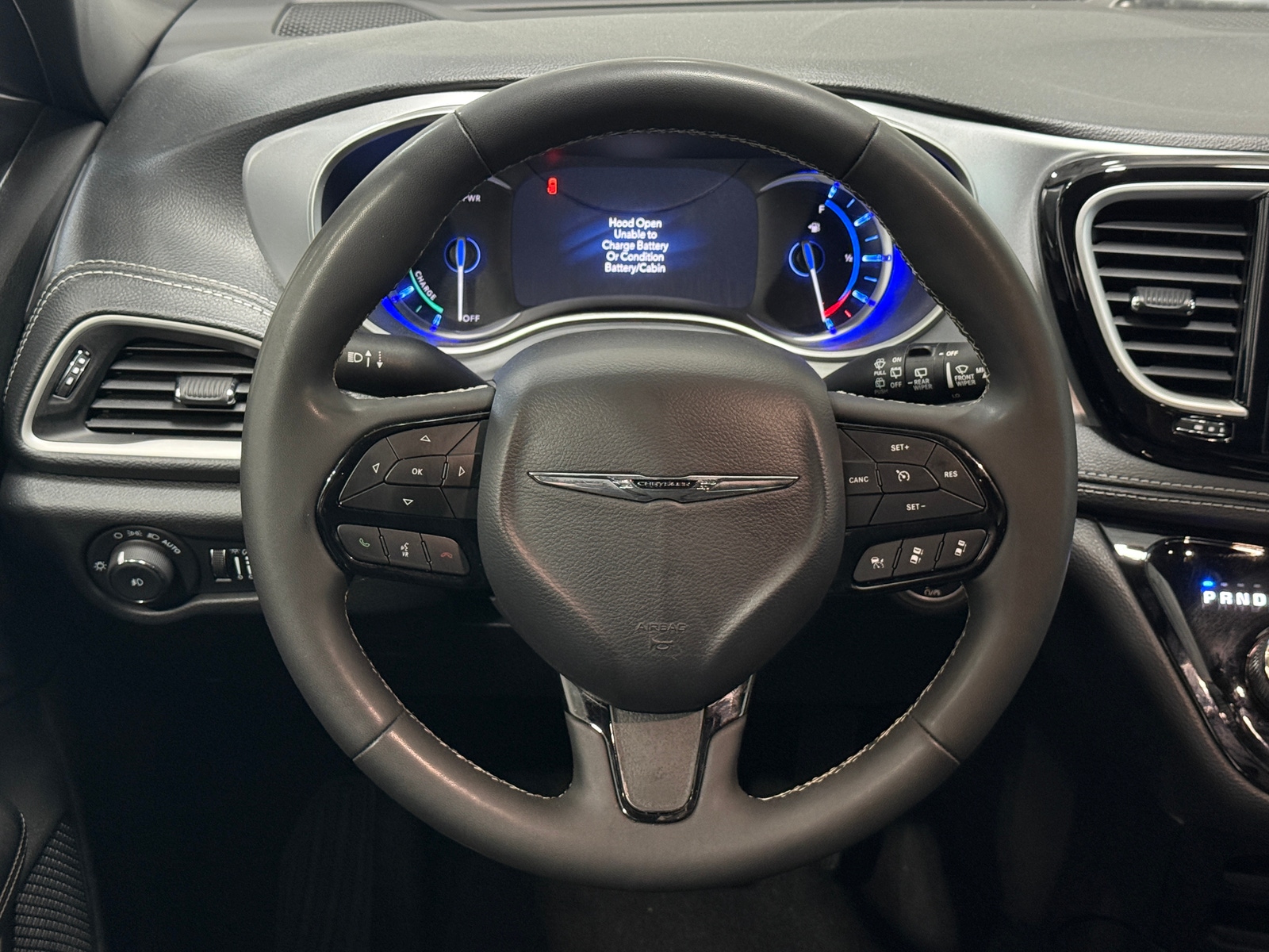 Thumbnail: 2024 Chrysler Pacifica - 4