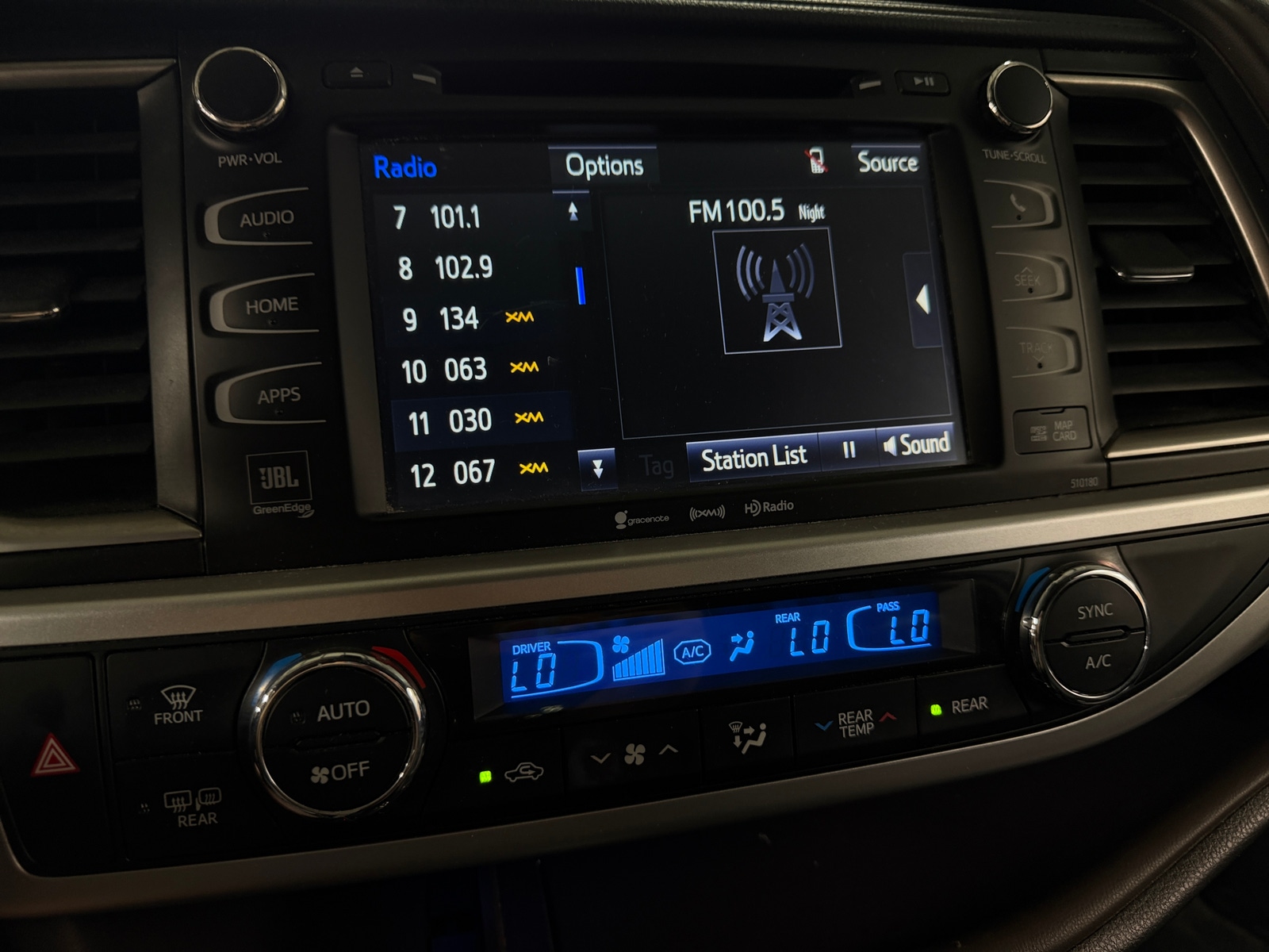 Thumbnail: 2017 Toyota Highlander - 4
