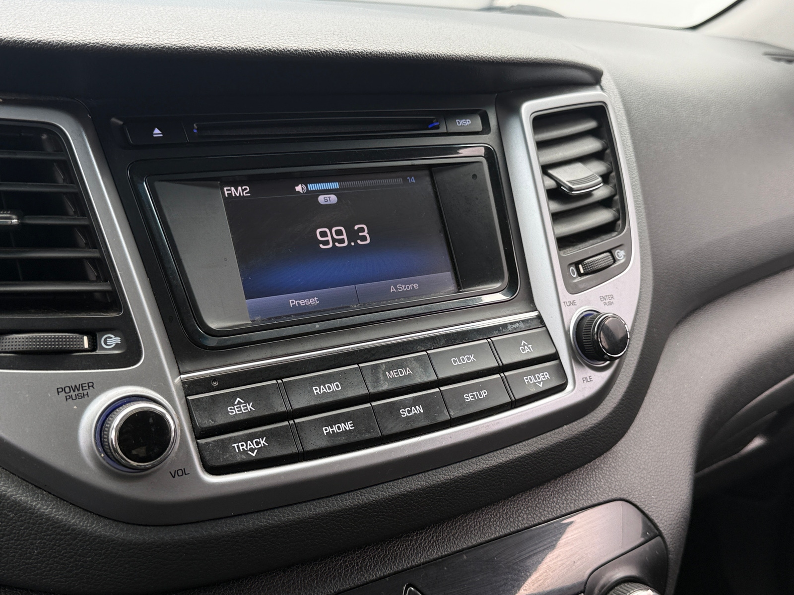 Thumbnail: 2017 Hyundai Tucson - 4