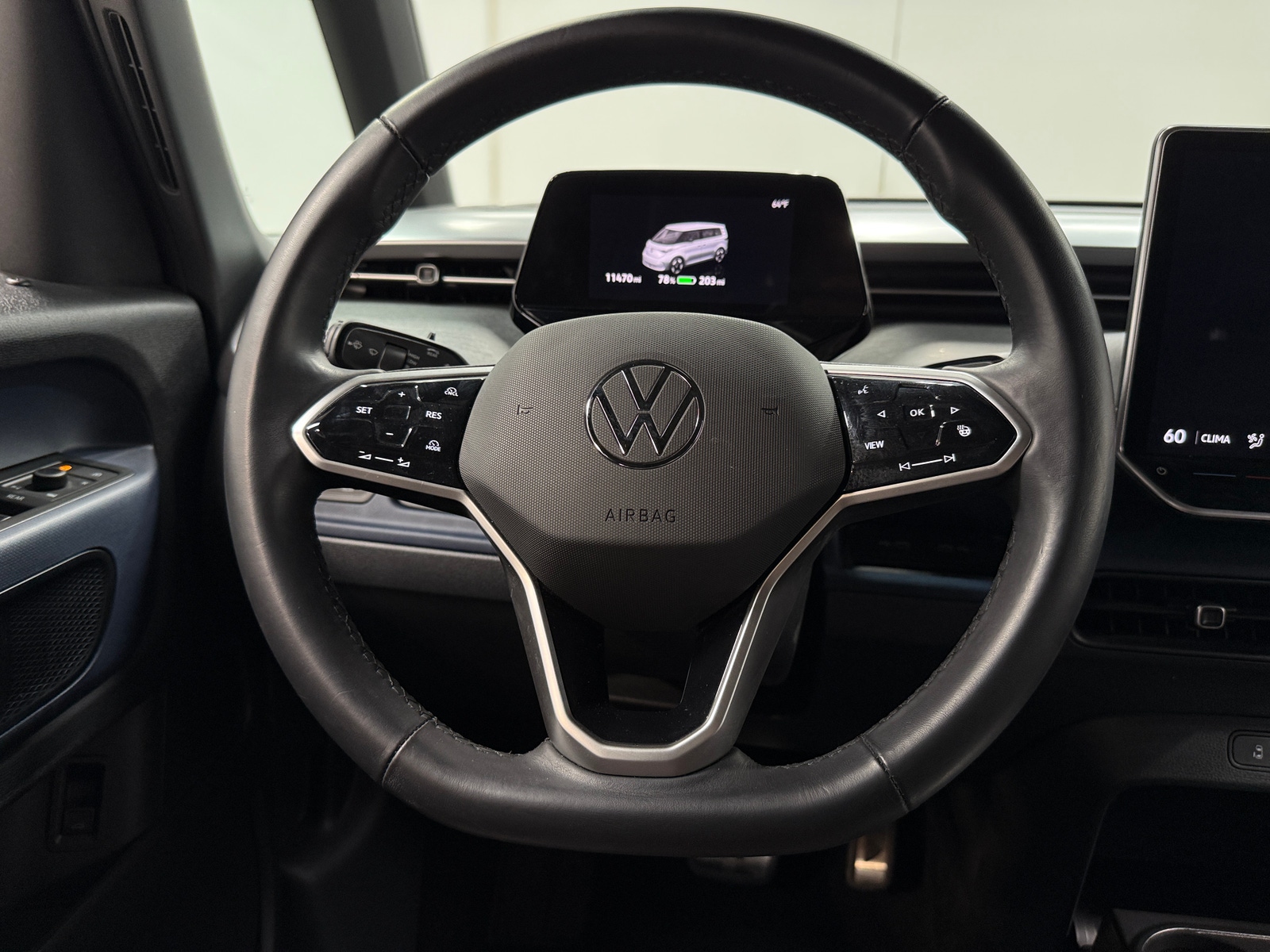 Thumbnail: 2025 Volkswagen ID.Buzz - 4