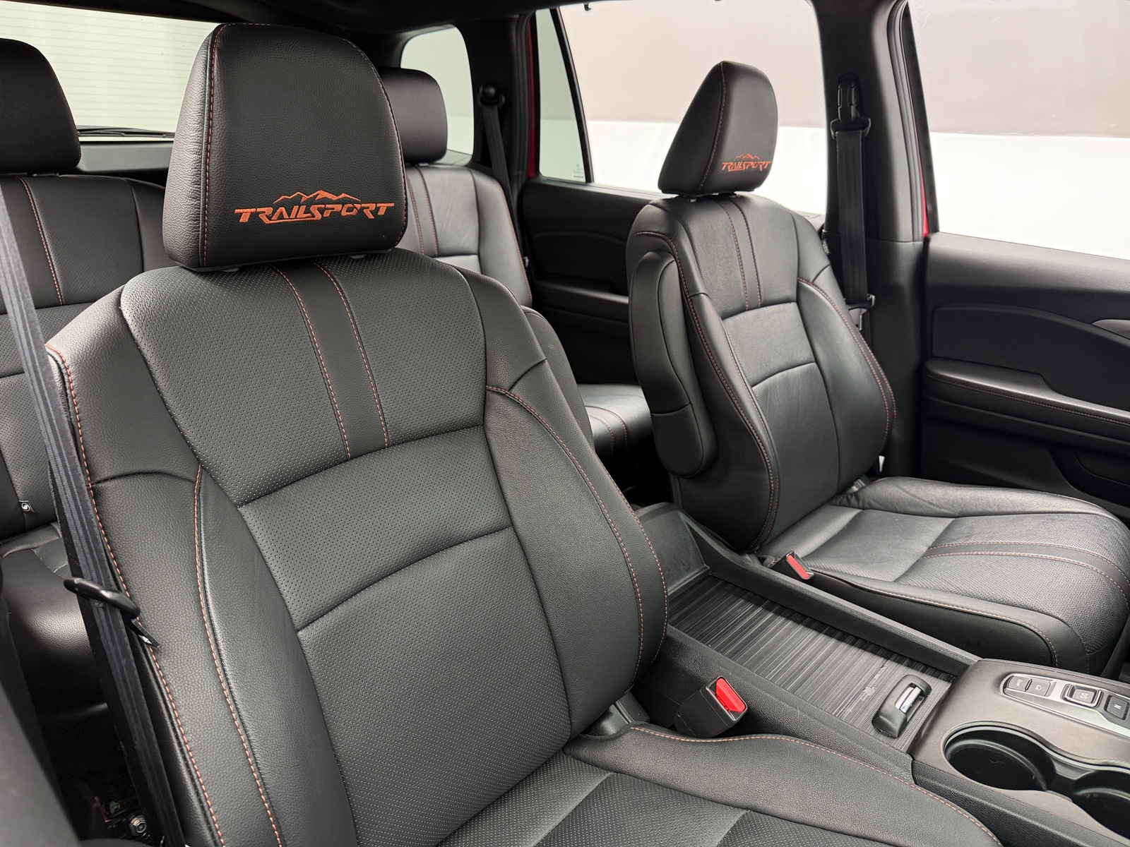 Thumbnail: 2023 Honda Passport - 2