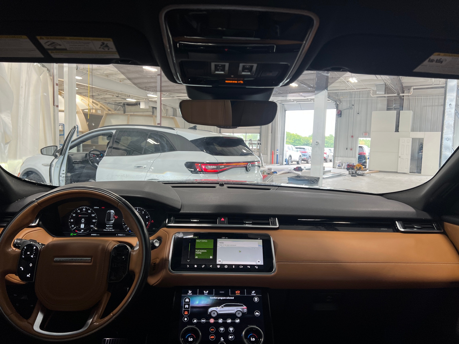 Thumbnail: 2018 Land Rover Range Rover Velar - 2