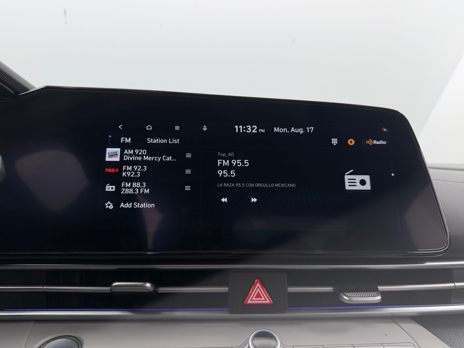 Thumbnail: 2023 Hyundai Elantra - 3