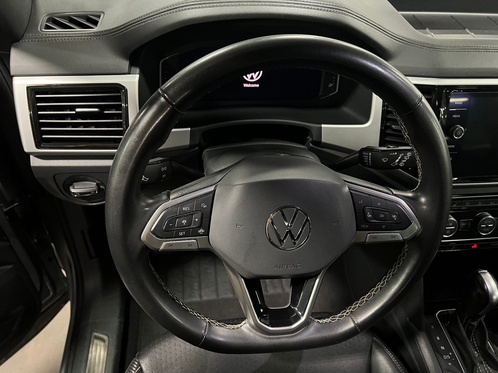 Thumbnail: 2022 Volkswagen Atlas - 4