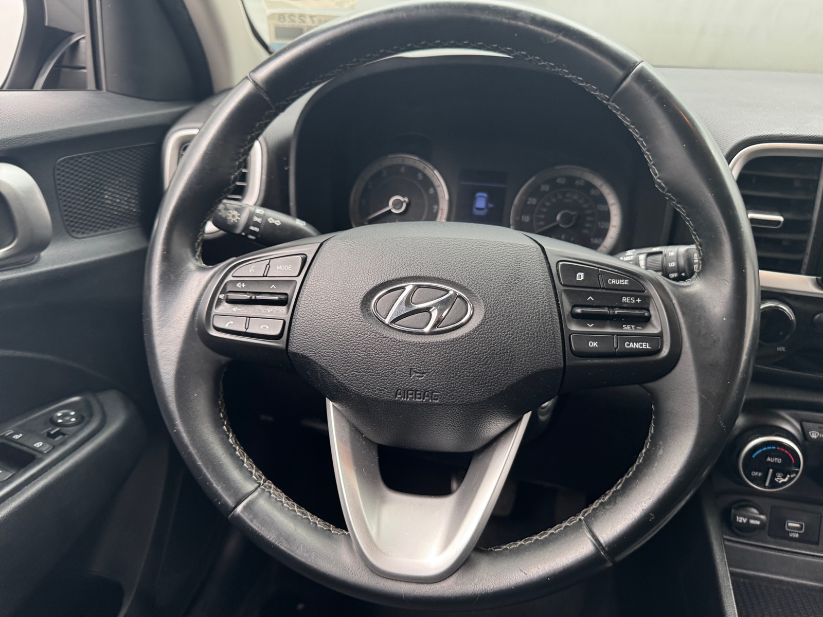 Thumbnail: 2021 Hyundai Venue - 5