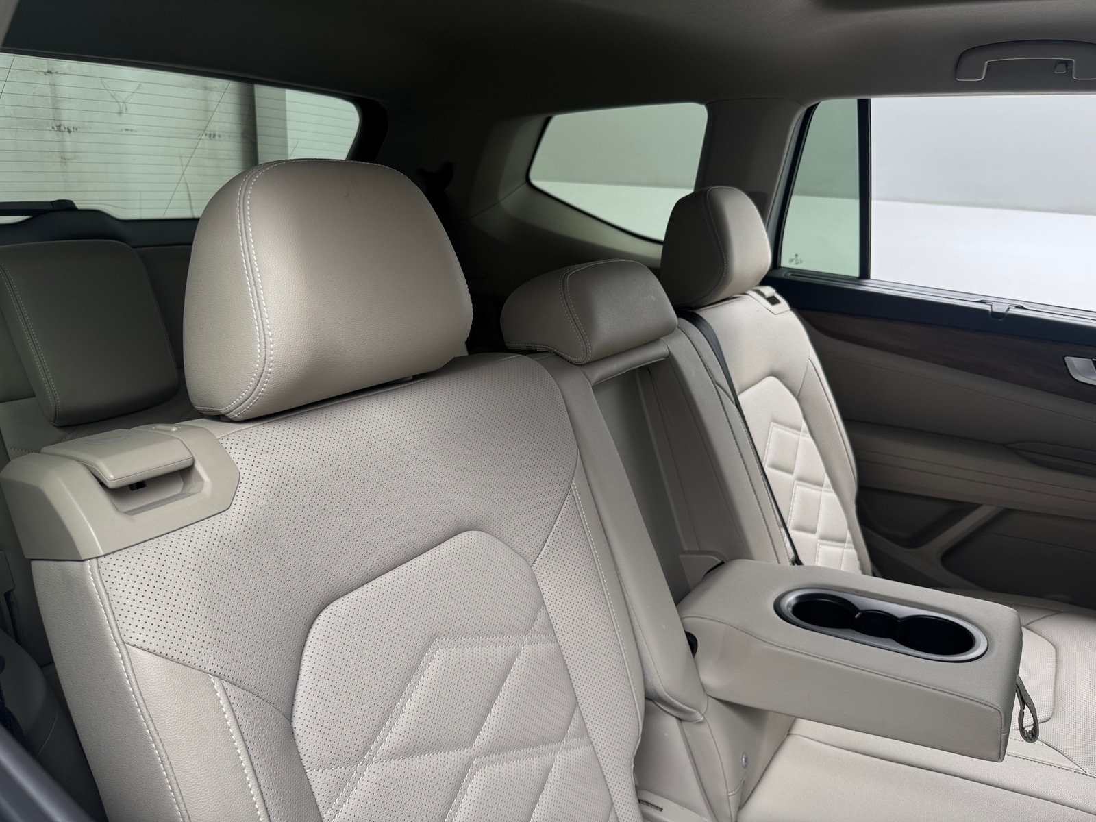 Thumbnail: 2026 Volkswagen Atlas - 6