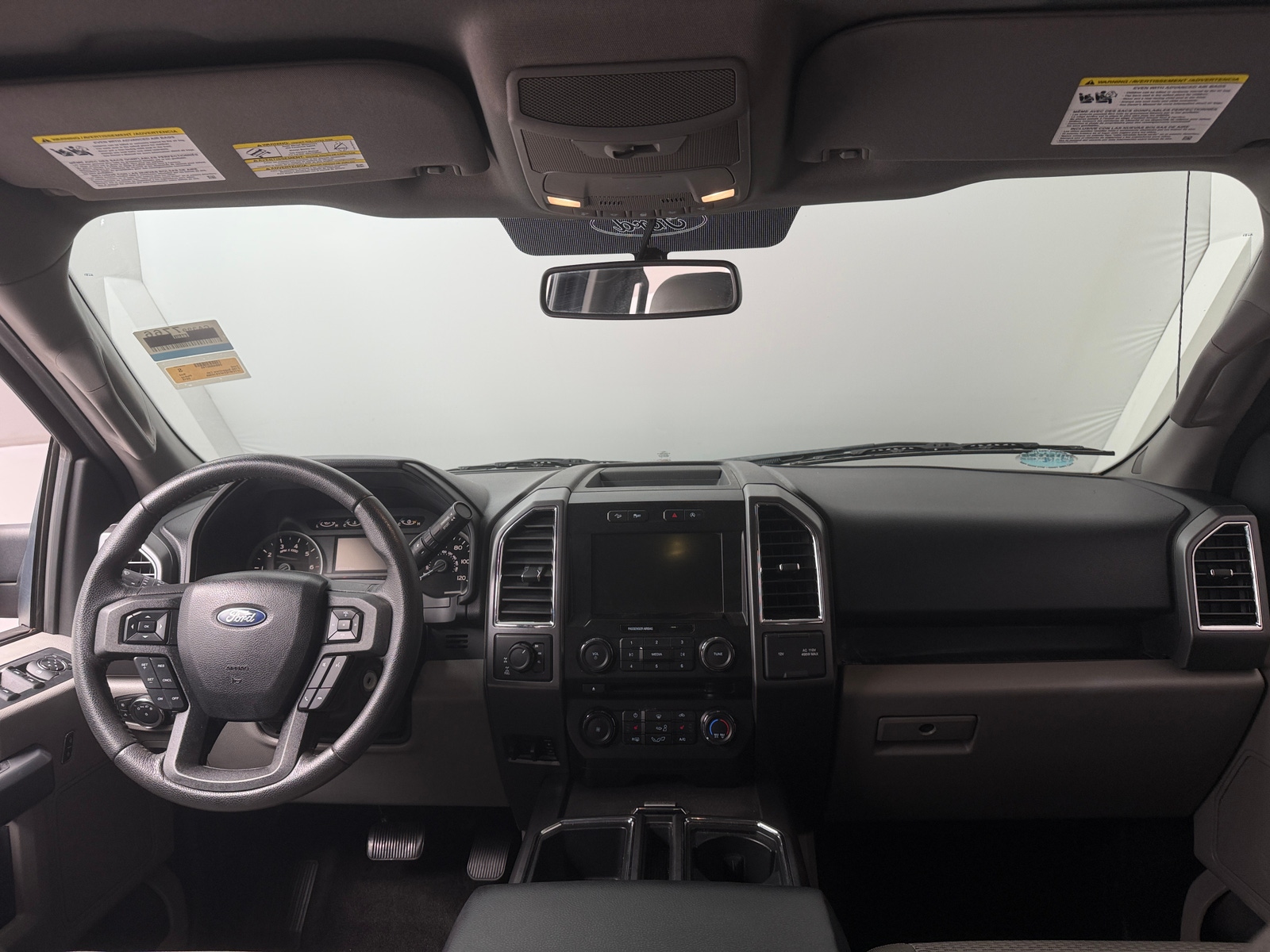 Thumbnail: 2015 Ford Econoline - 3