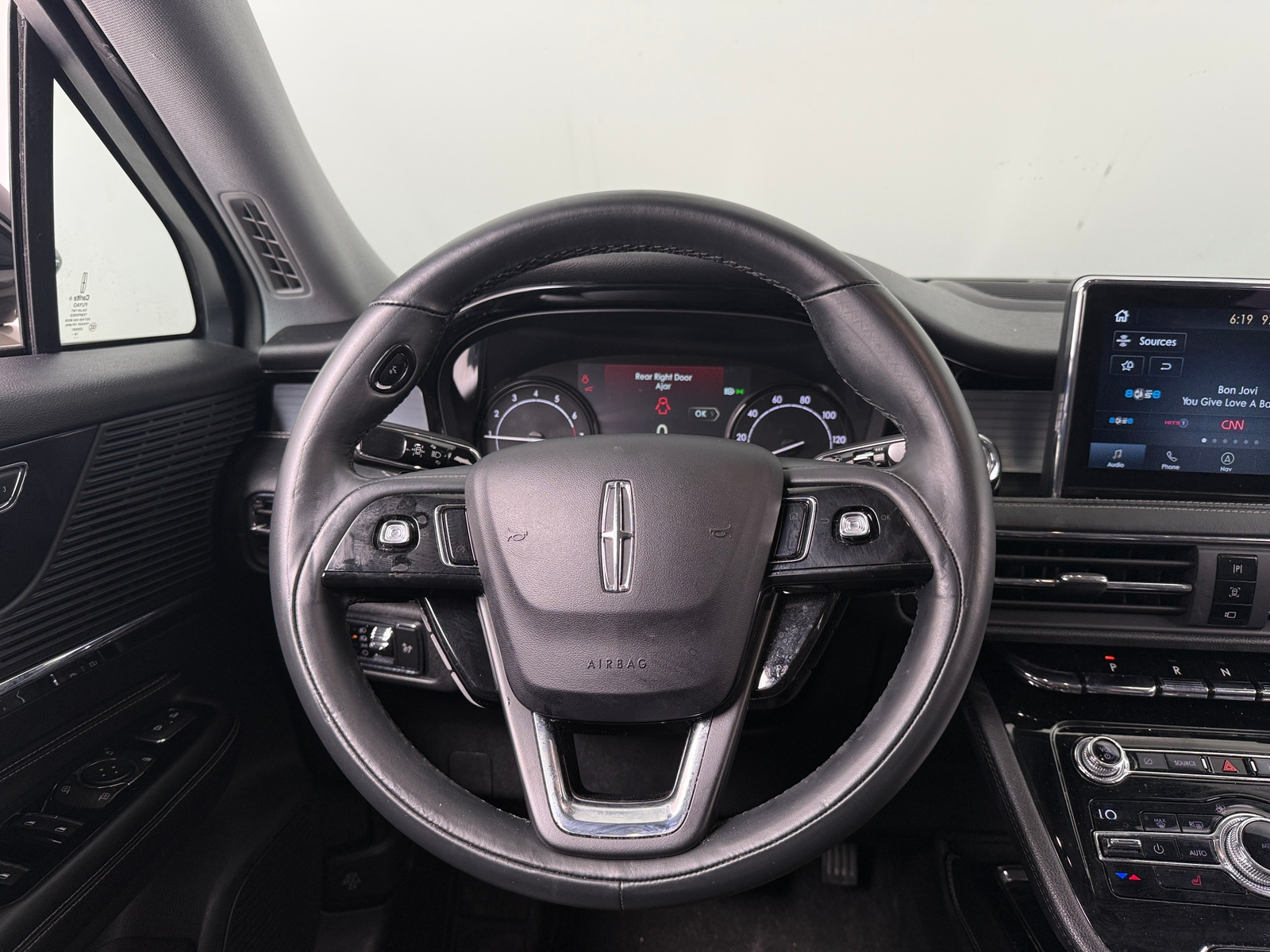 Thumbnail: 2020 Lincoln Corsair - 4