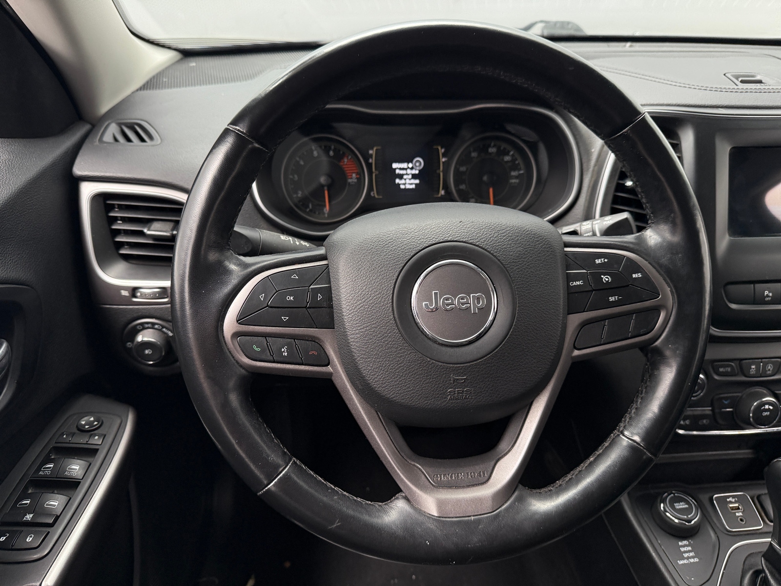 Thumbnail: 2021 Jeep Cherokee - 4