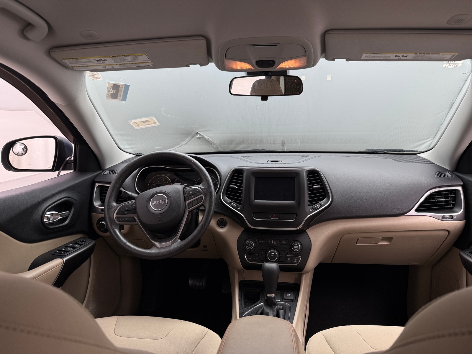 Thumbnail: 2020 Jeep Cherokee - 3