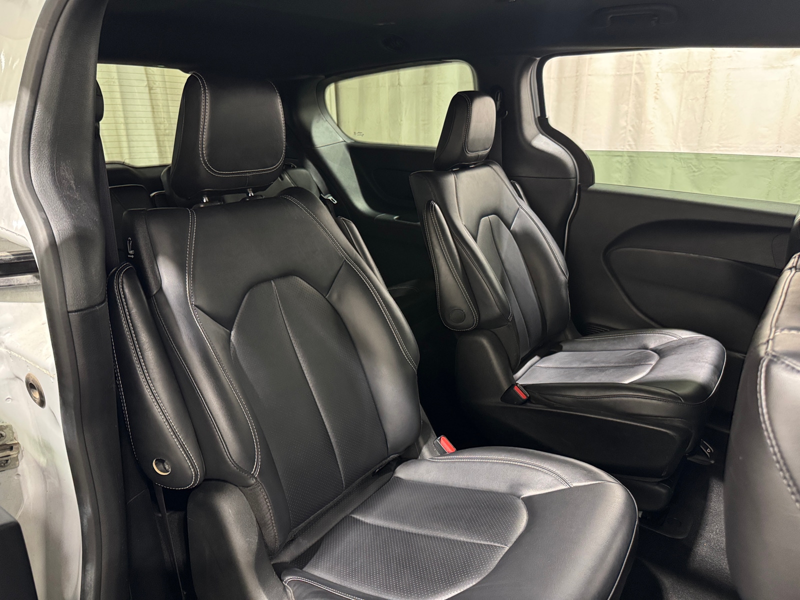Thumbnail: 2024 Chrysler Pacifica - 5