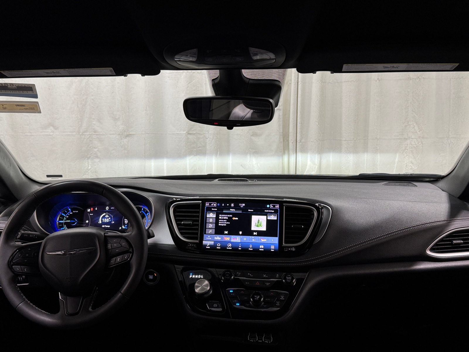 Thumbnail: 2024 Chrysler Pacifica - 2