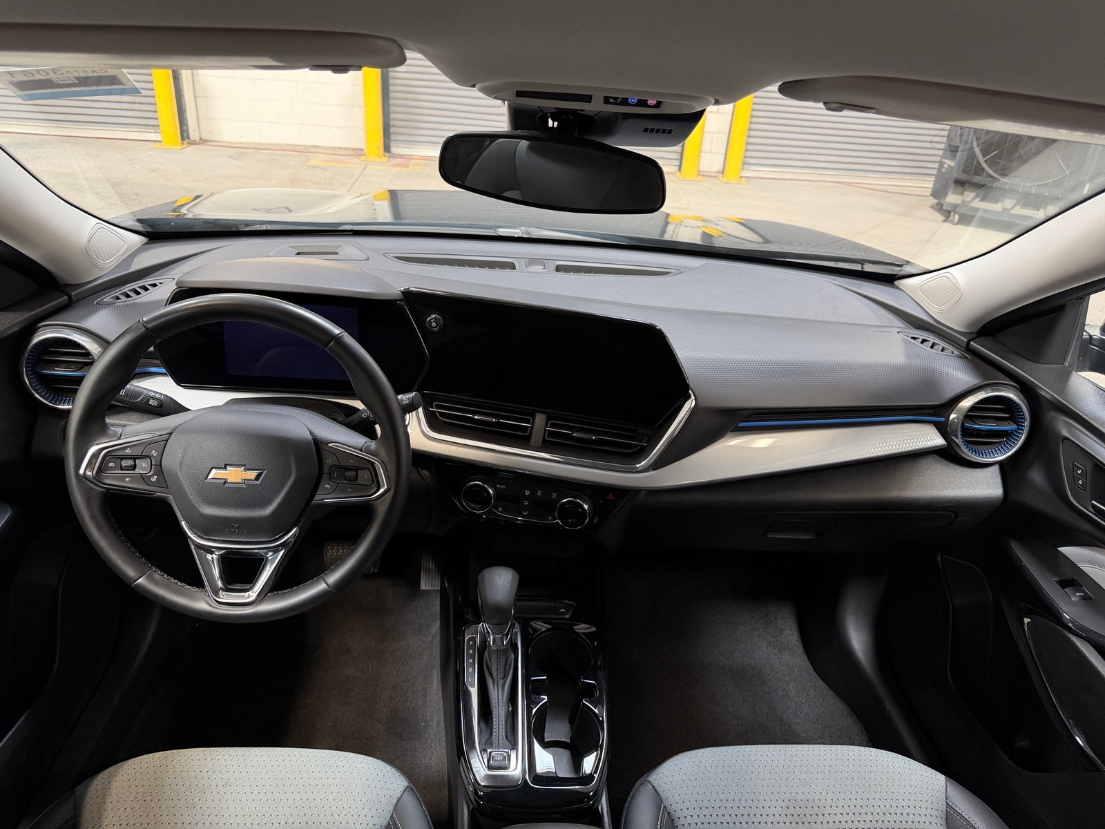 Thumbnail: 2025 Chevrolet Trax - 2