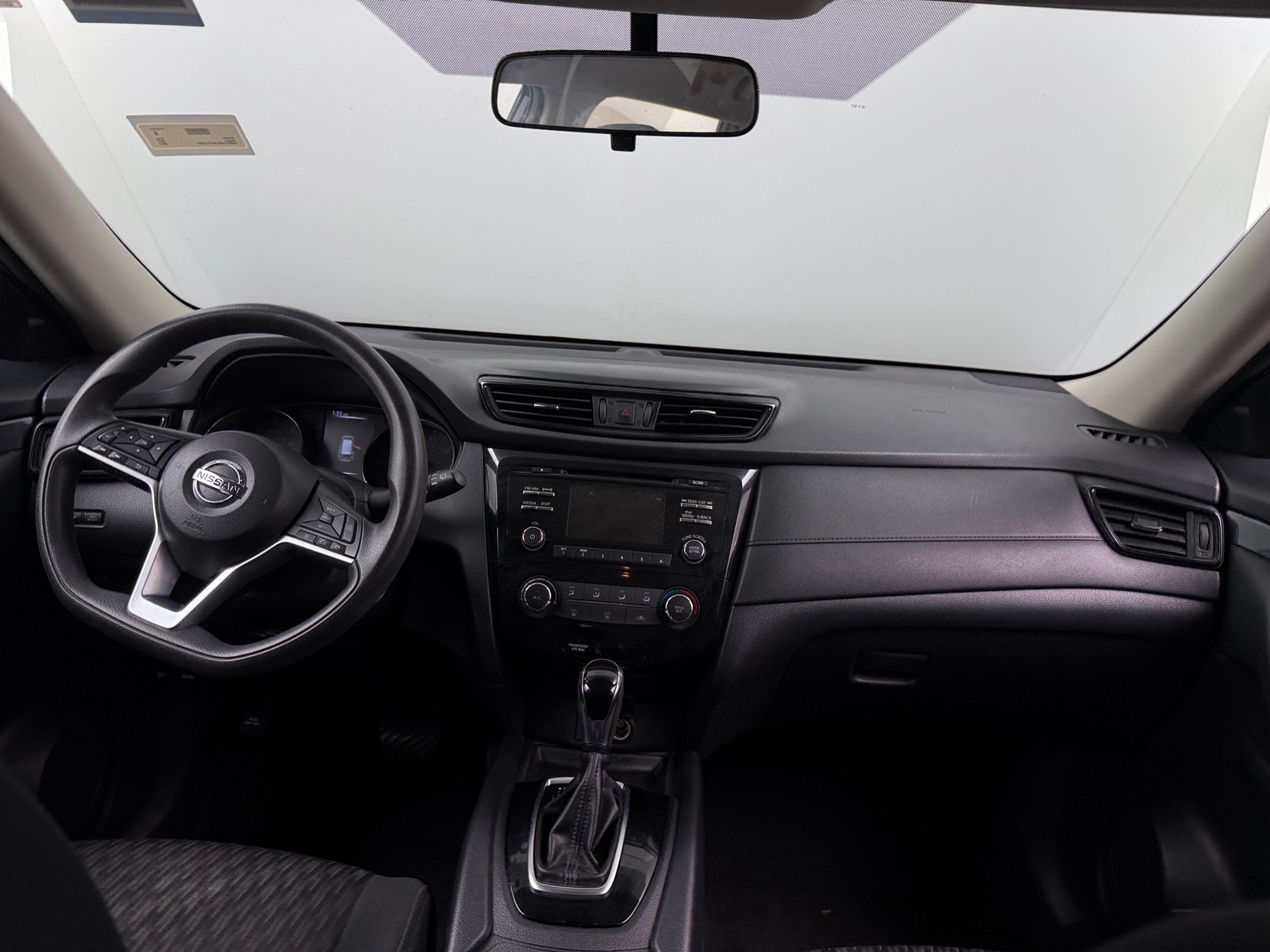 Thumbnail: 2017 Nissan Rogue - 3