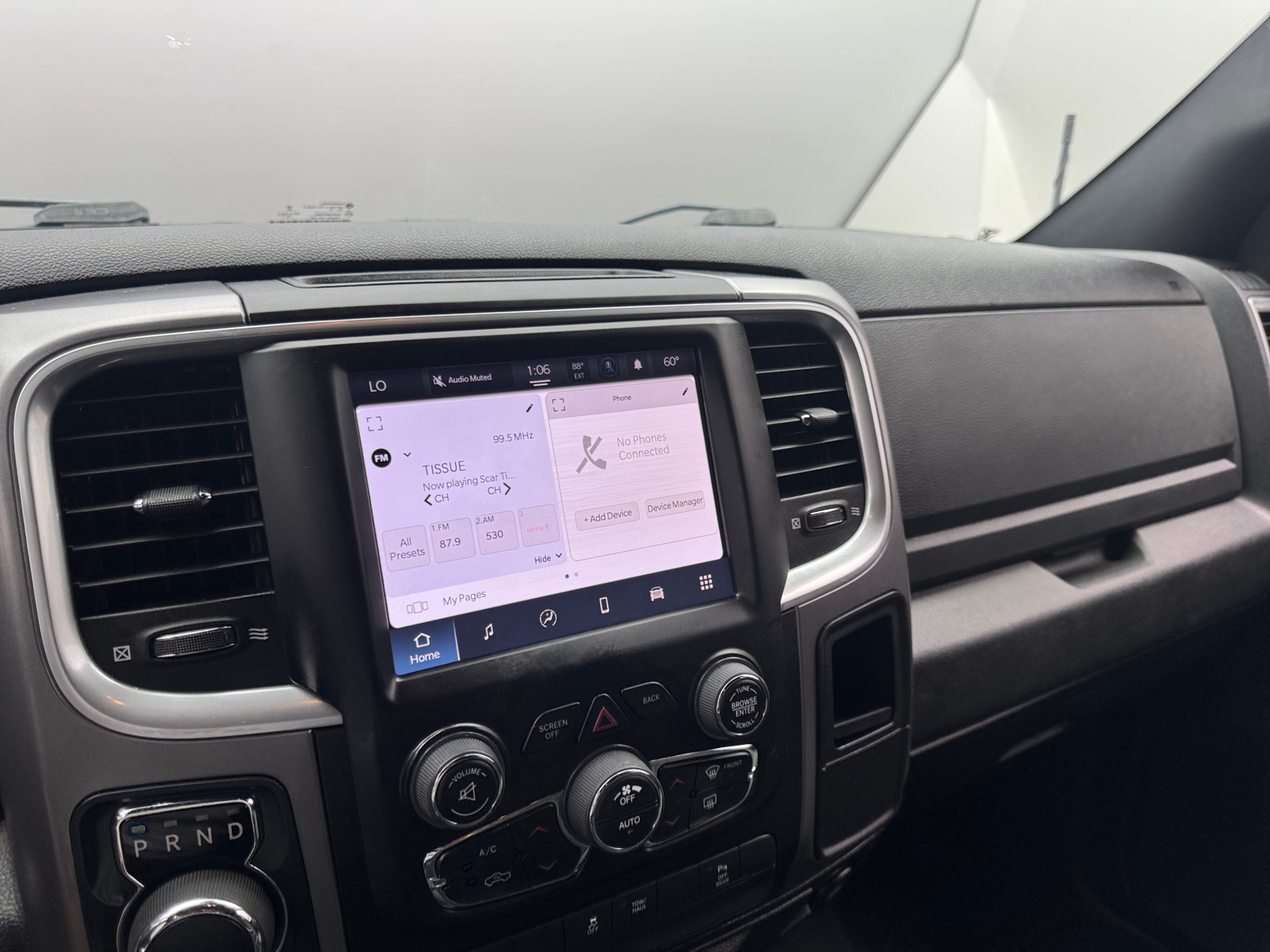 Thumbnail: 2022 RAM 1500 Classic - 4
