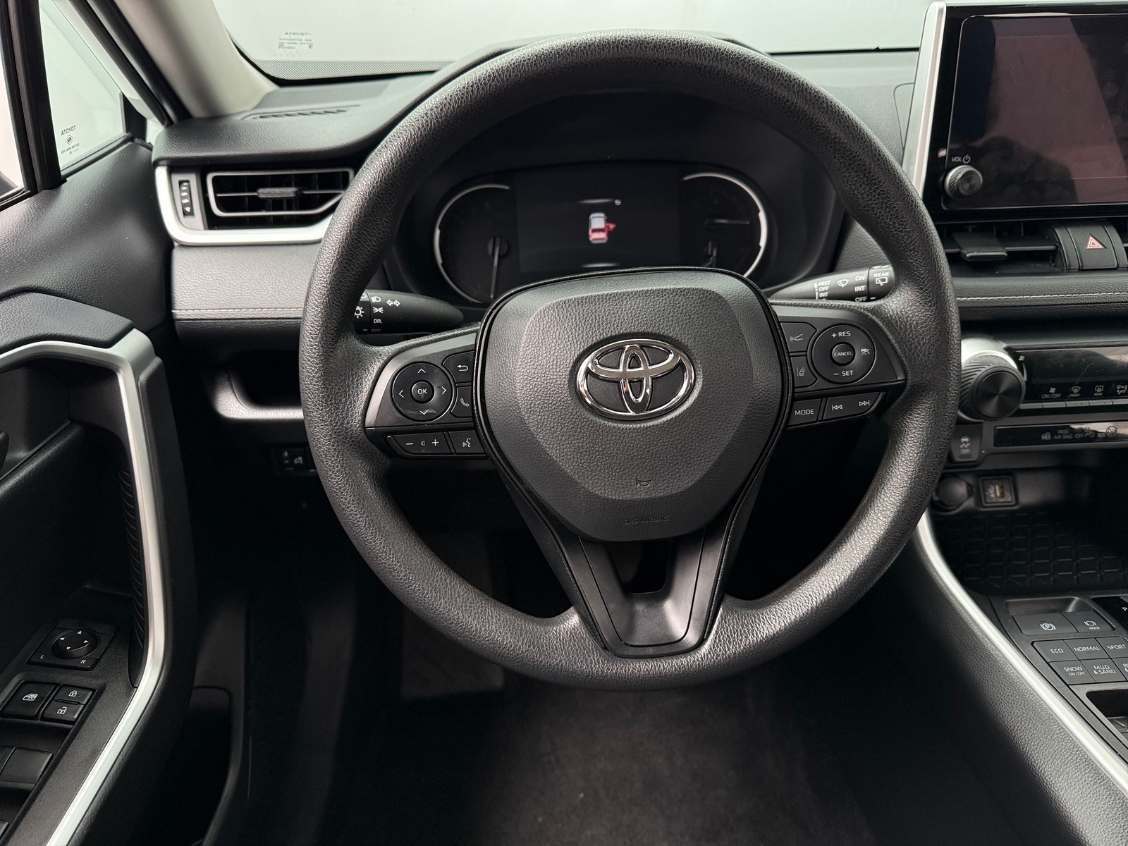 Thumbnail: 2025 Toyota RAV4 - 5