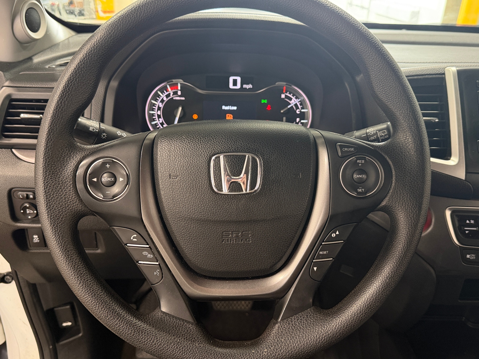 Thumbnail: 2017 Honda Pilot - 5