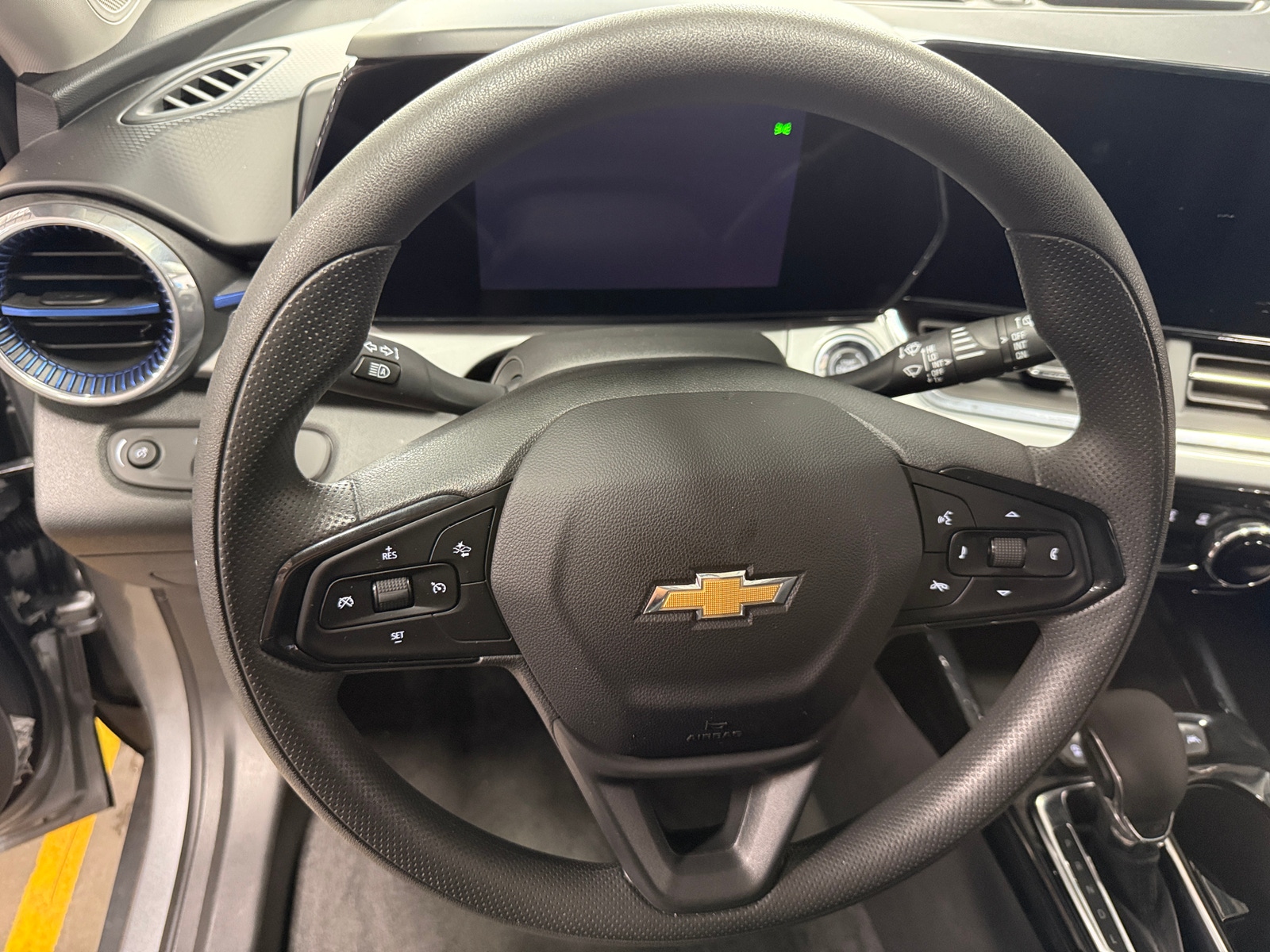 Thumbnail: 2026 Chevrolet Trax - 4